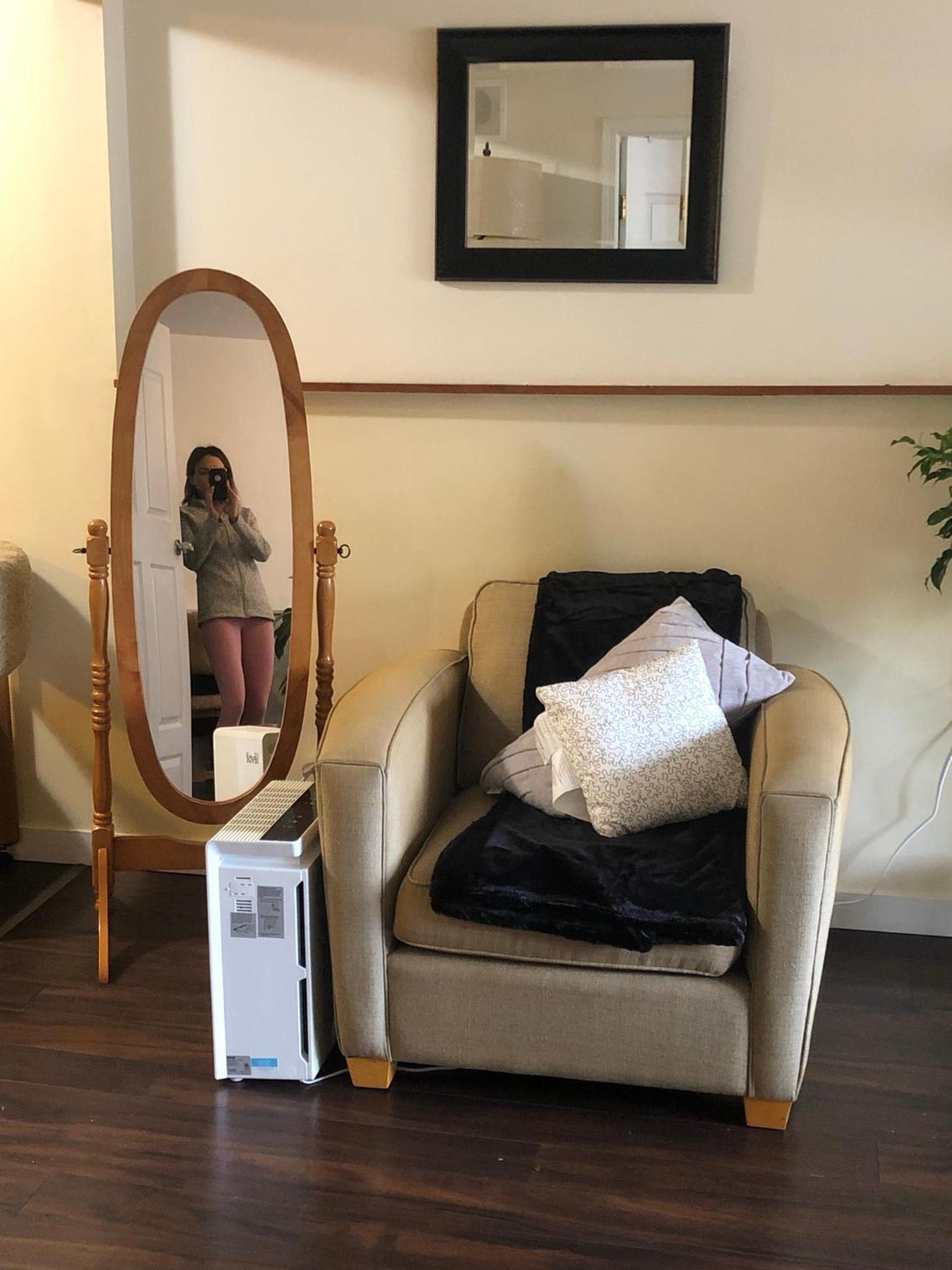 Quiet-comfy 3 bedroom house on a tree lined street in Kitsilano