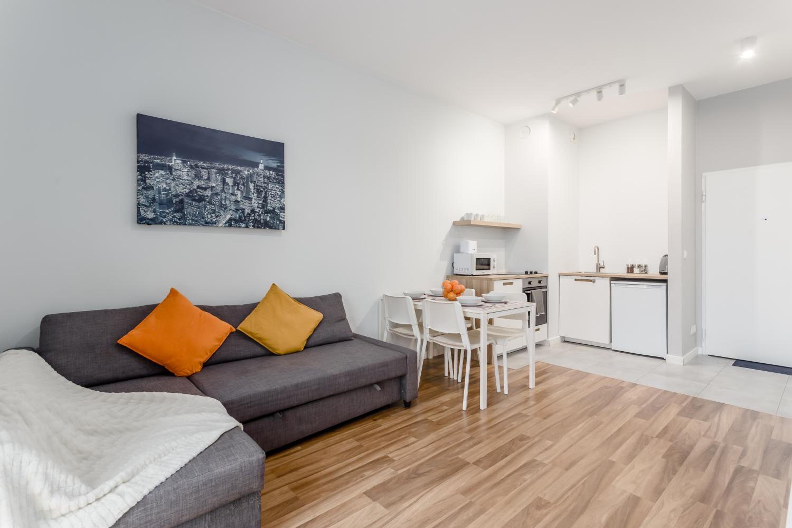 Warsaw City Travel Apartments view 2