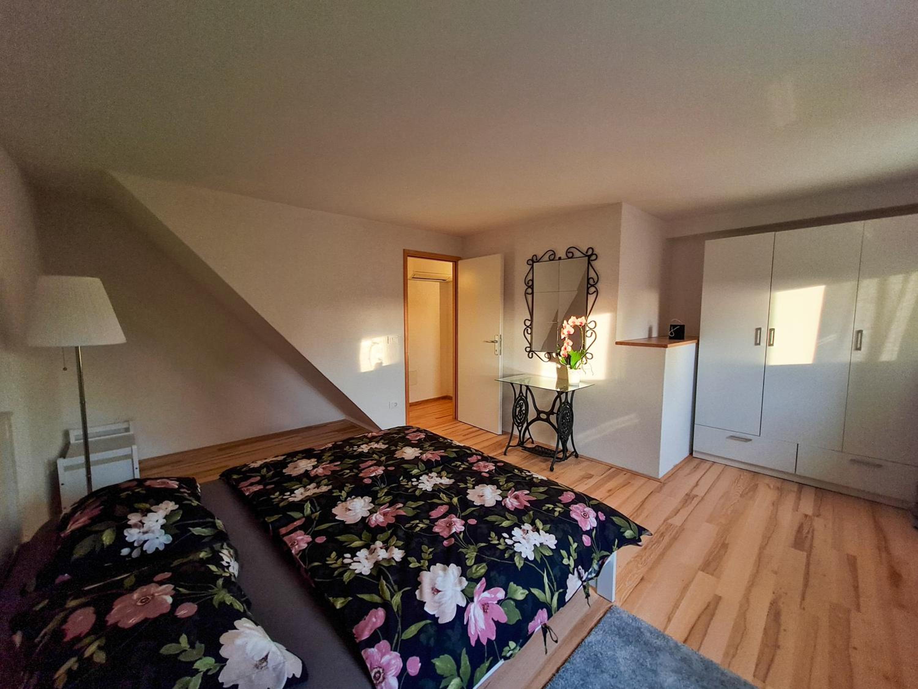 Sweet House and Apartment view 4