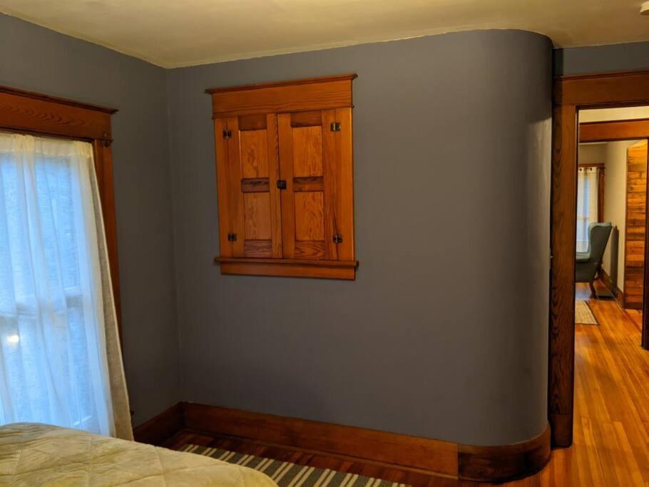Large Bakery Apartment - Central Downtown Location view 3