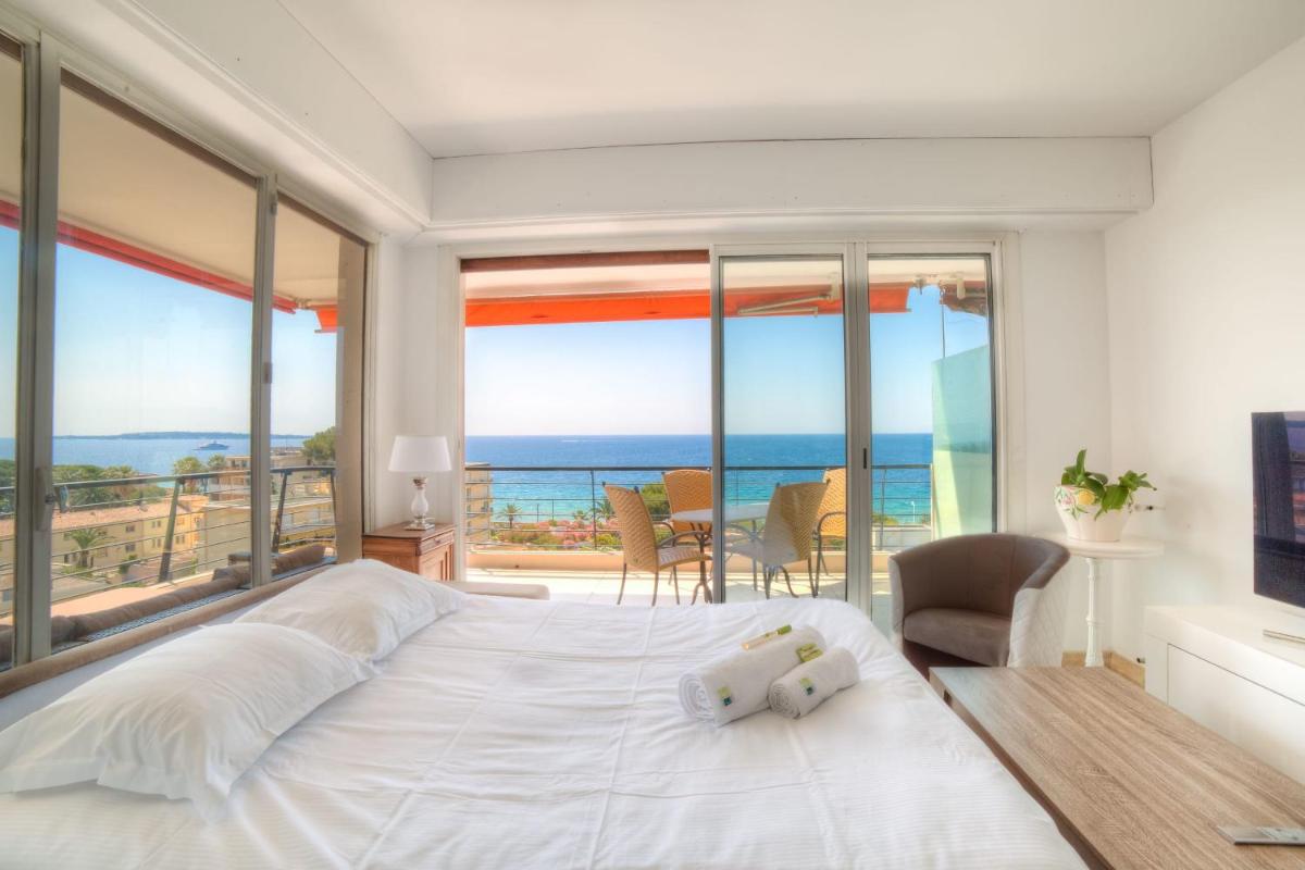 IMMOGROOM- 2 bedrooms -Panoramic Sea view - Huge Terrace - Beach photo 3
