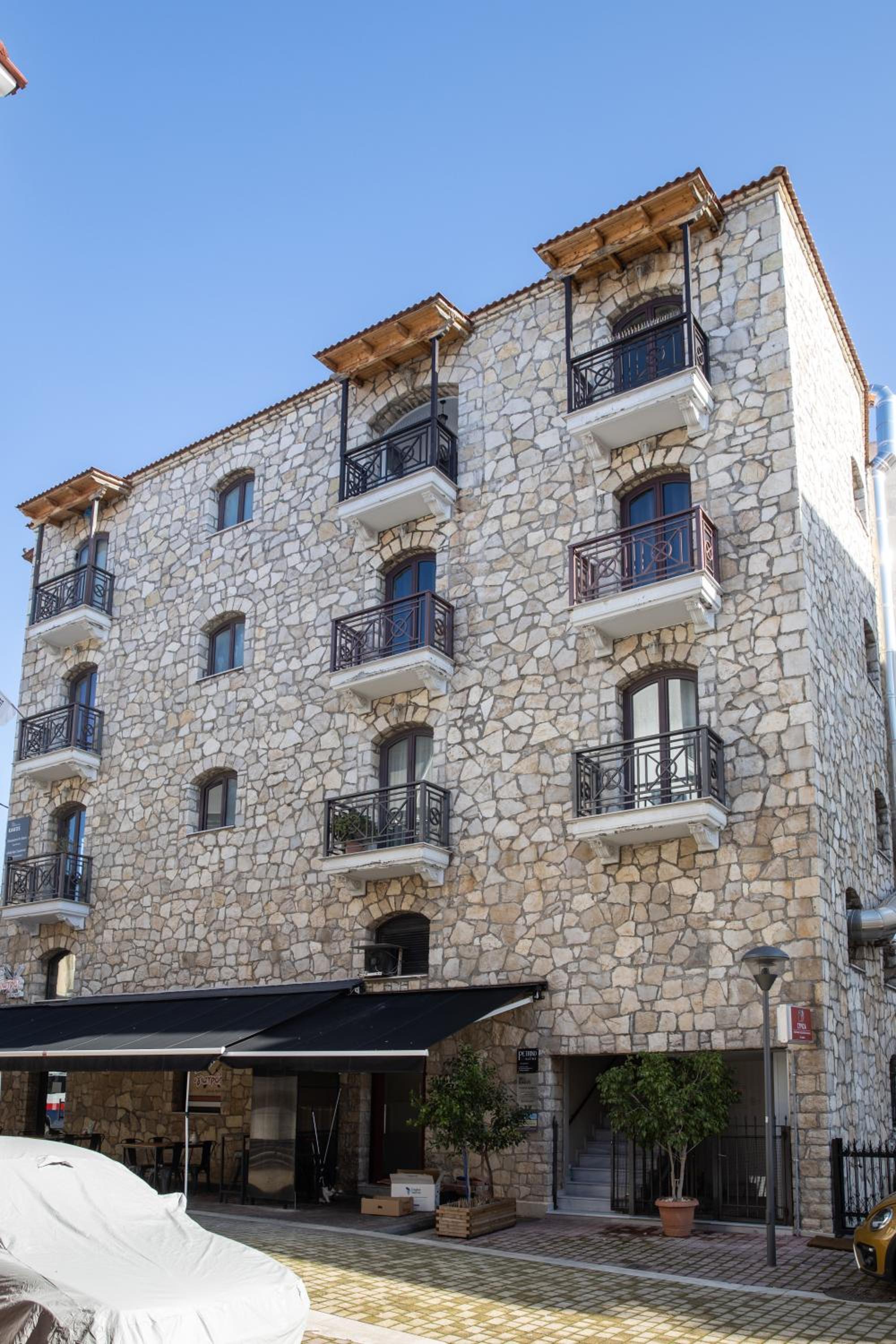 Petrino Suites Mesolonghi view 2