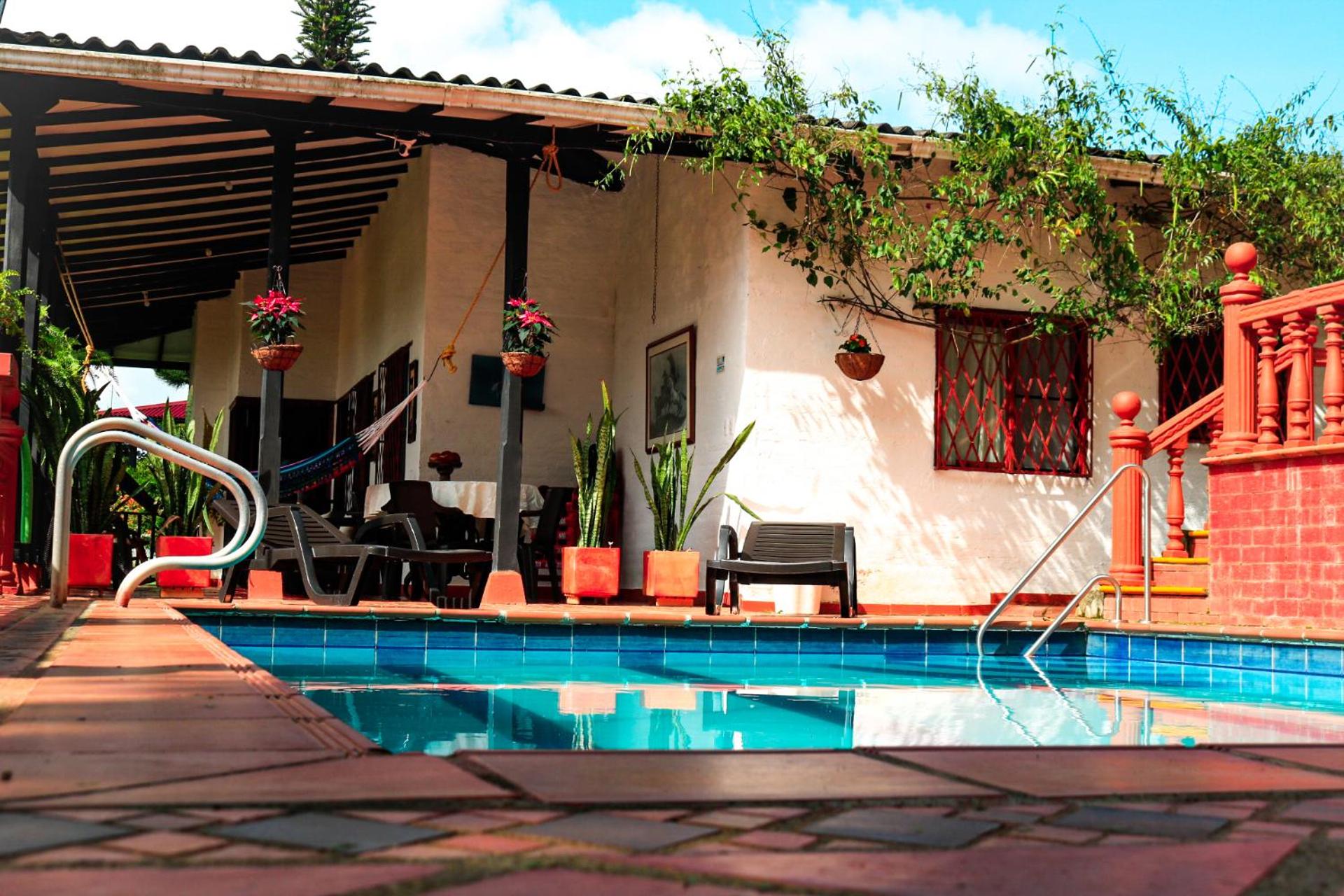 Hermosa Finca 
