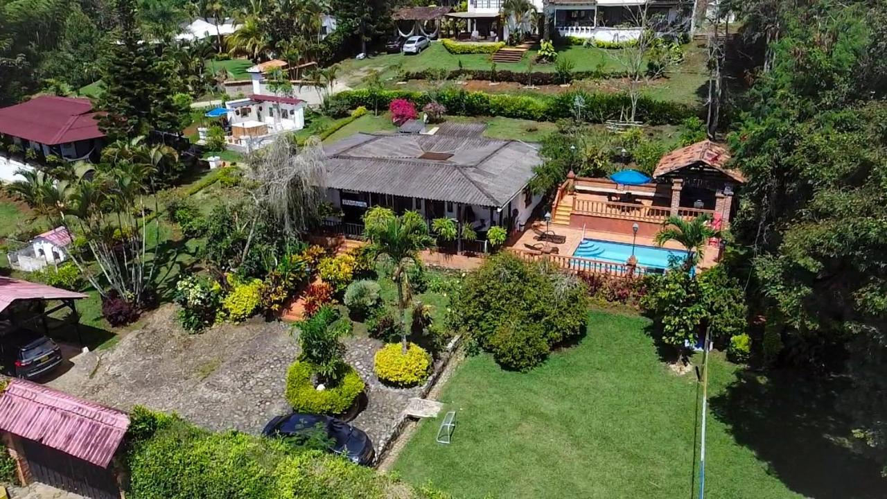Hermosa Finca 