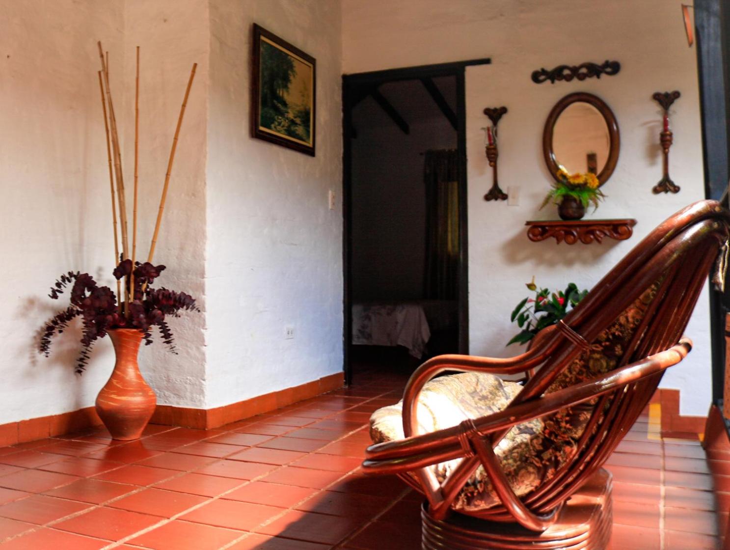 Hermosa Finca 