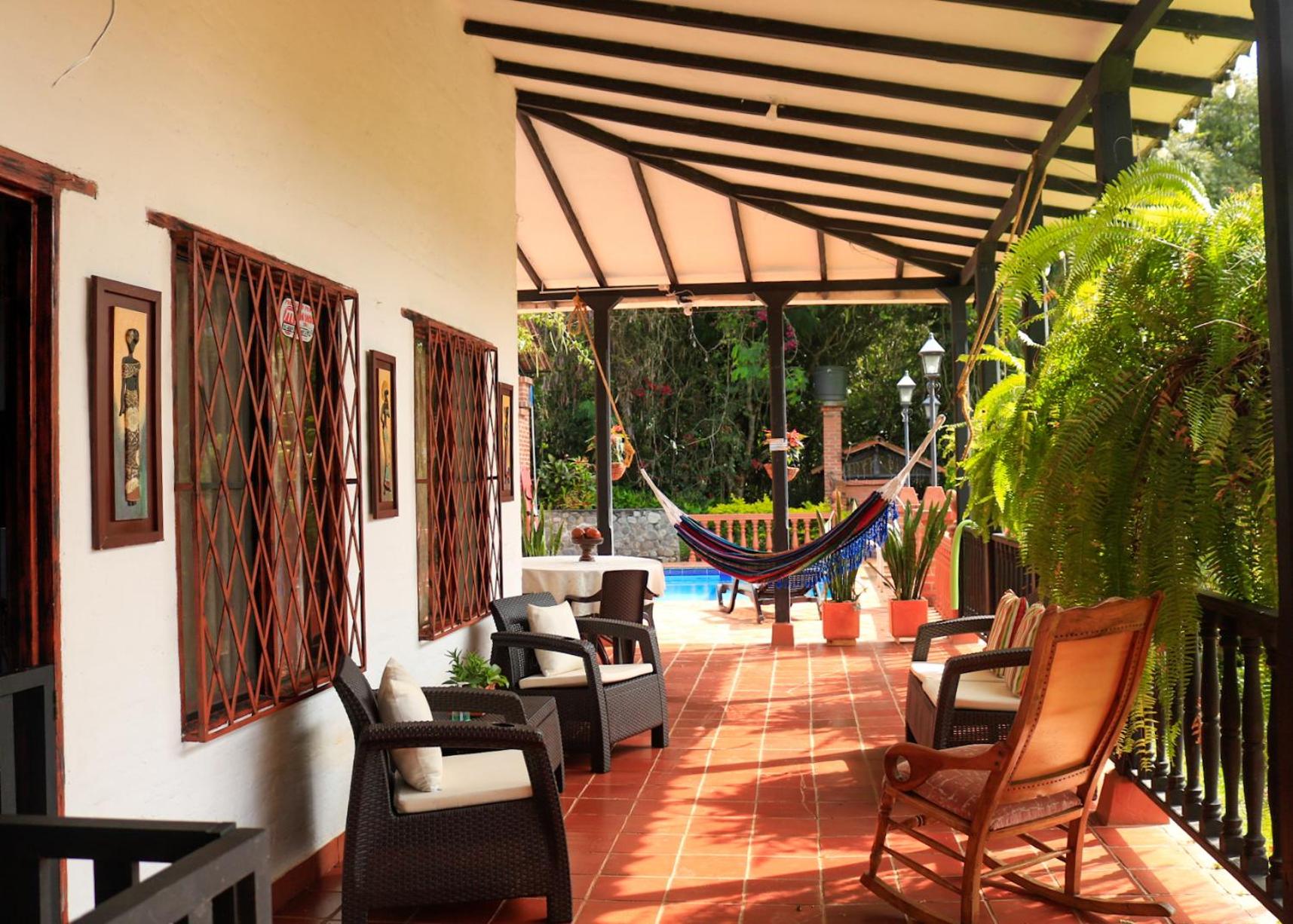 Hermosa Finca 