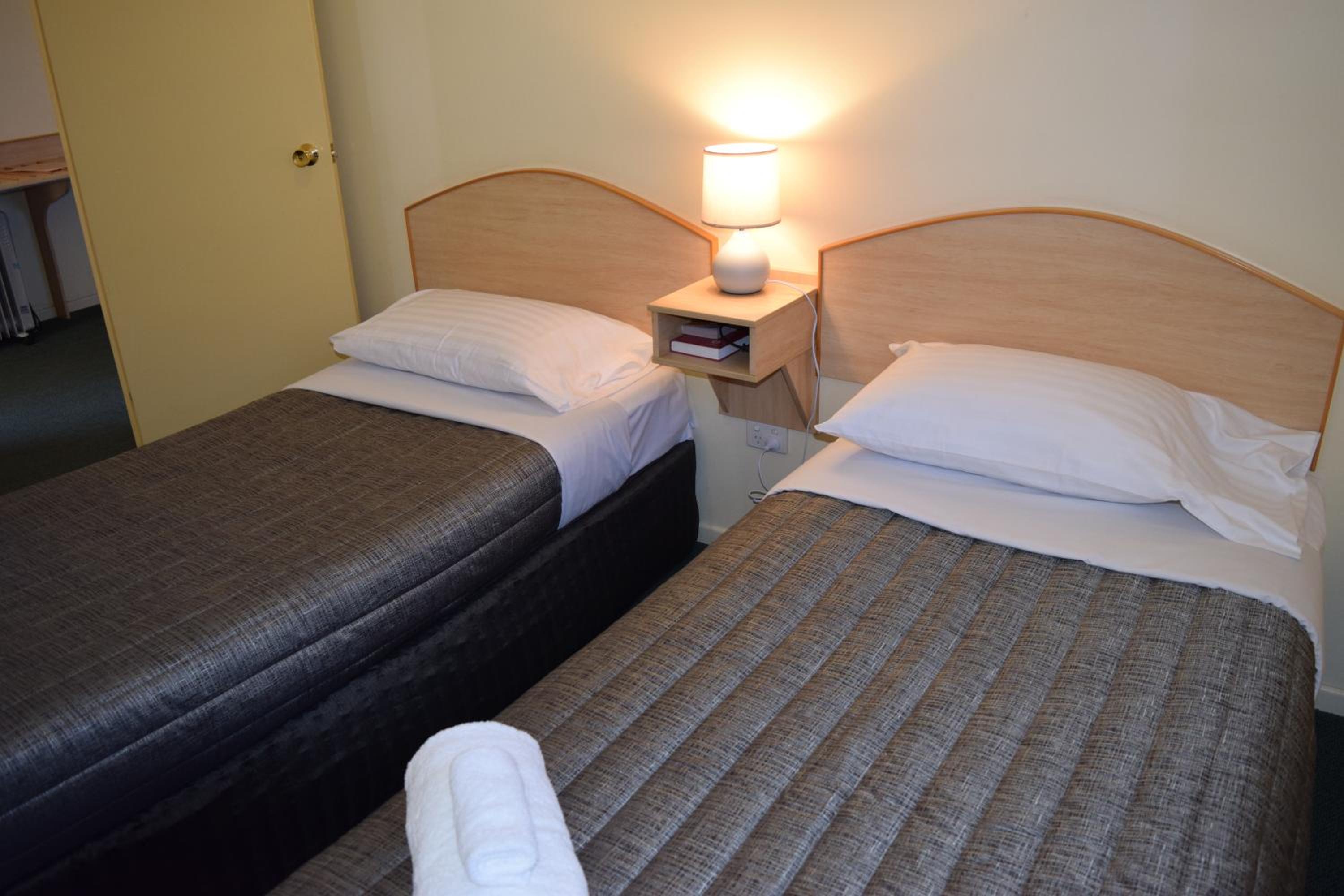 Warwick Vines Motel