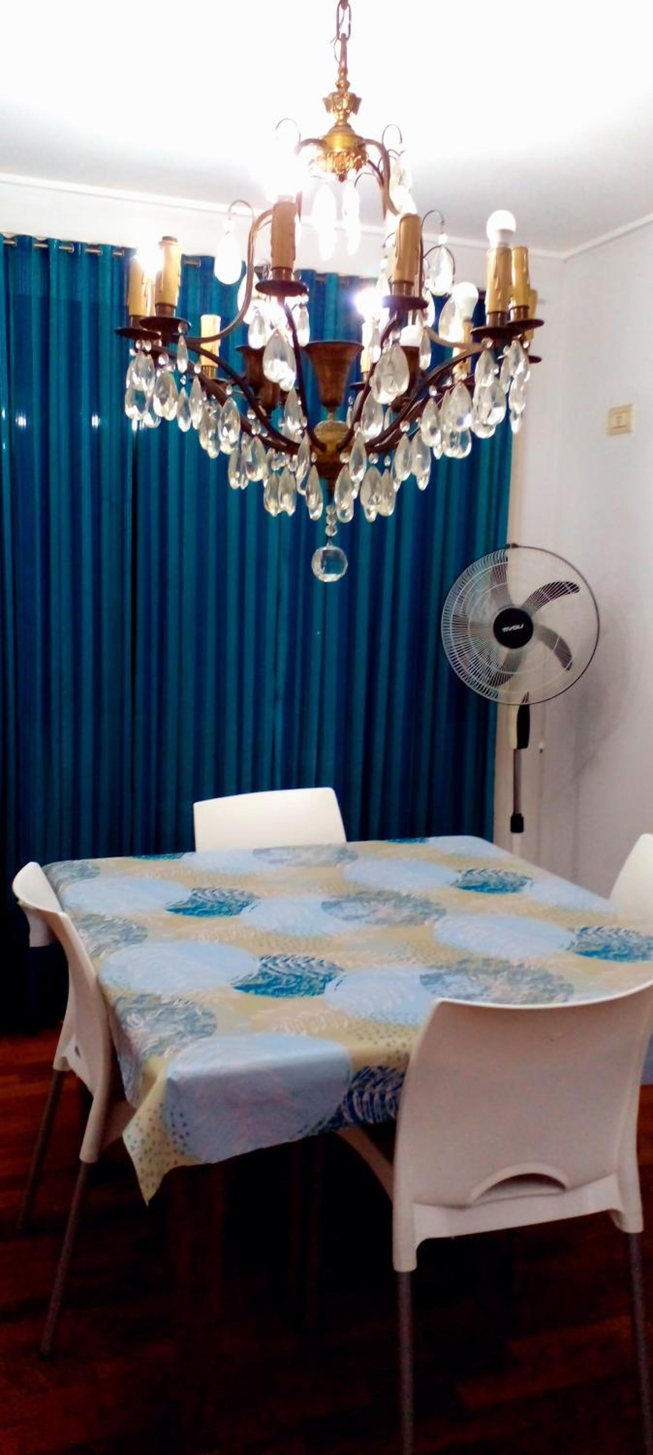departamento amplio luminoso de 2 ambientes zona céntrica