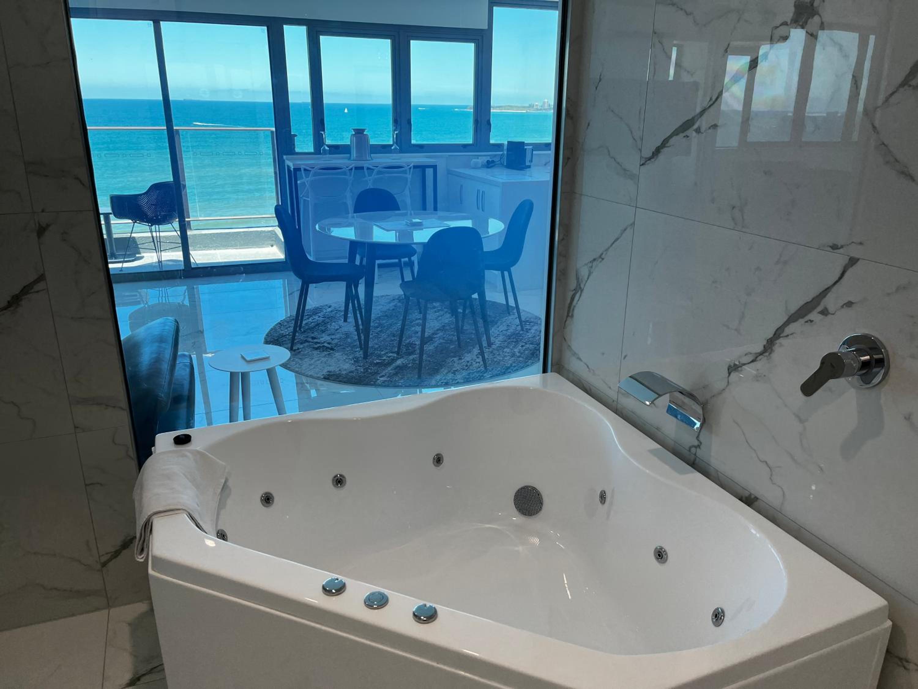 Beachfront Towers, photo 33