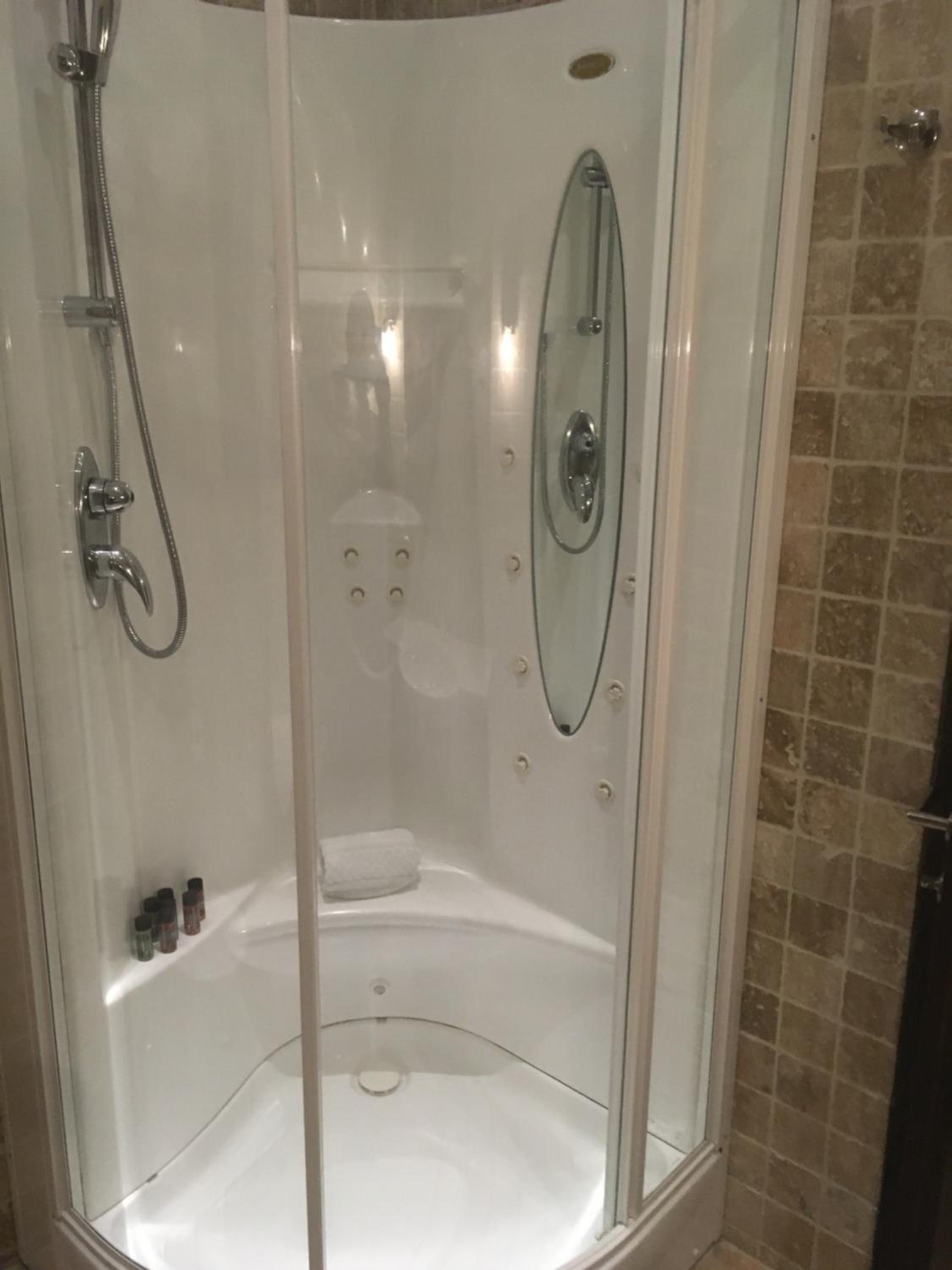 Jacuzzi