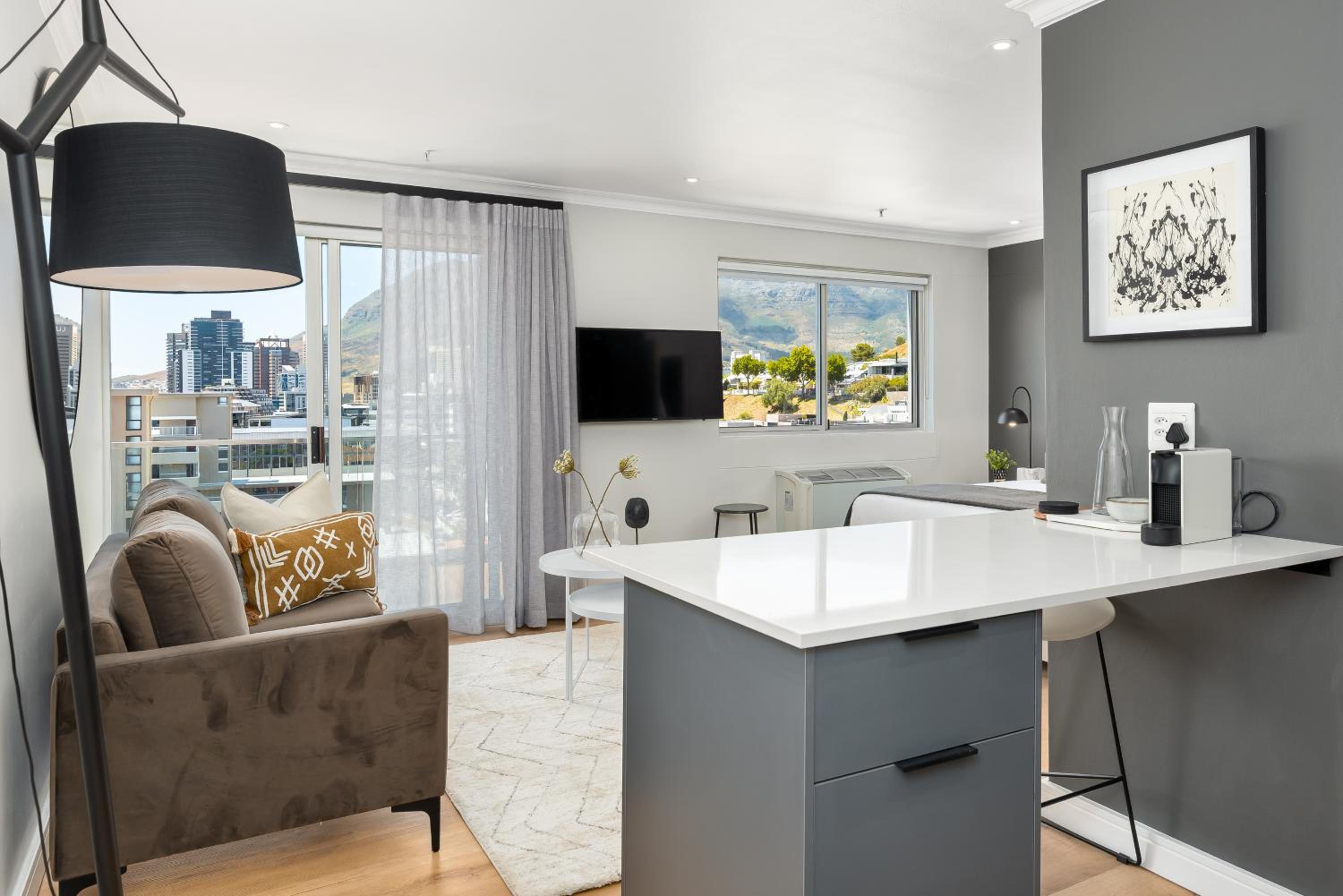 Point Break Luxury Apartments photo 187 of 255
