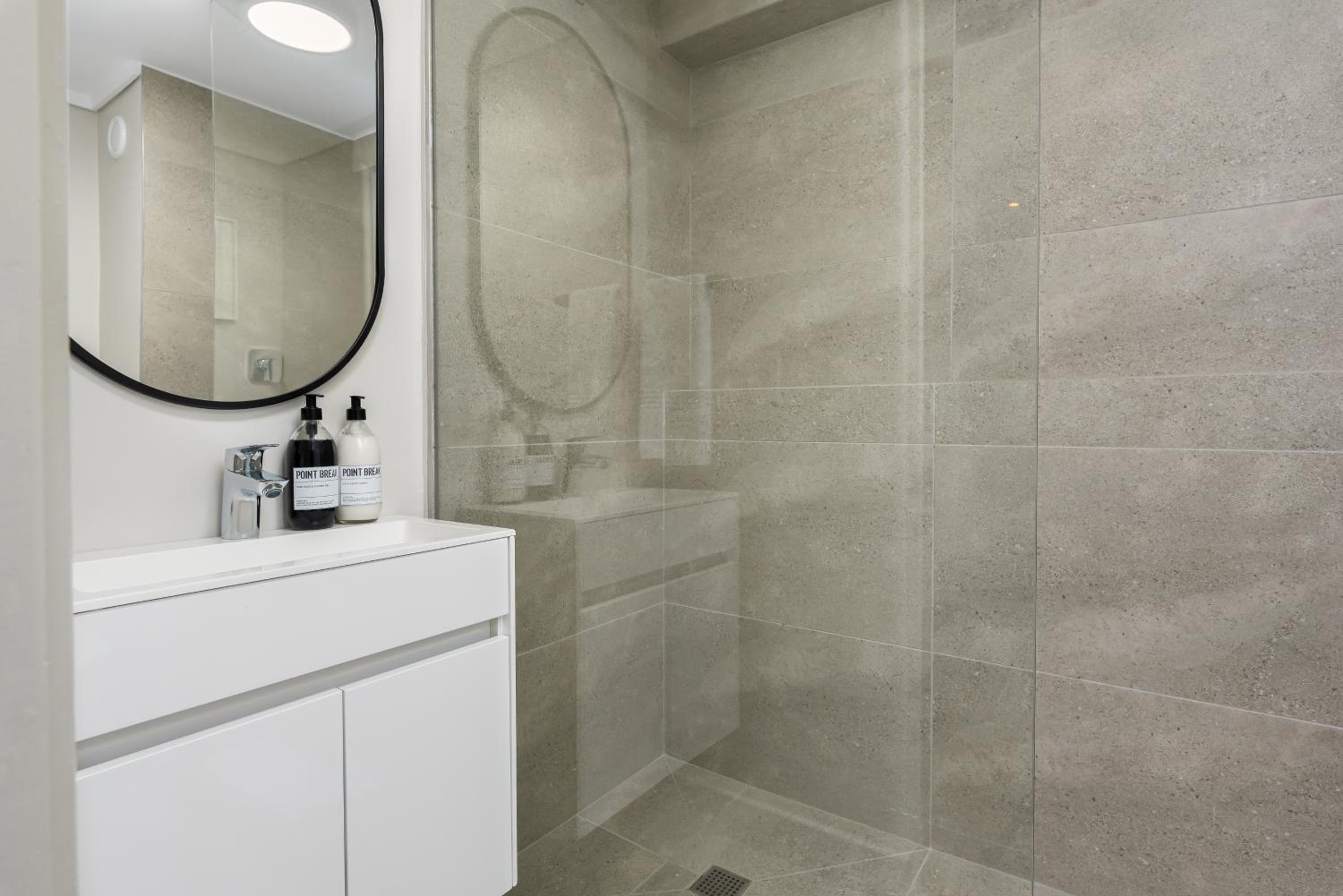 Point Break Luxury Apartments photo 248 of 255