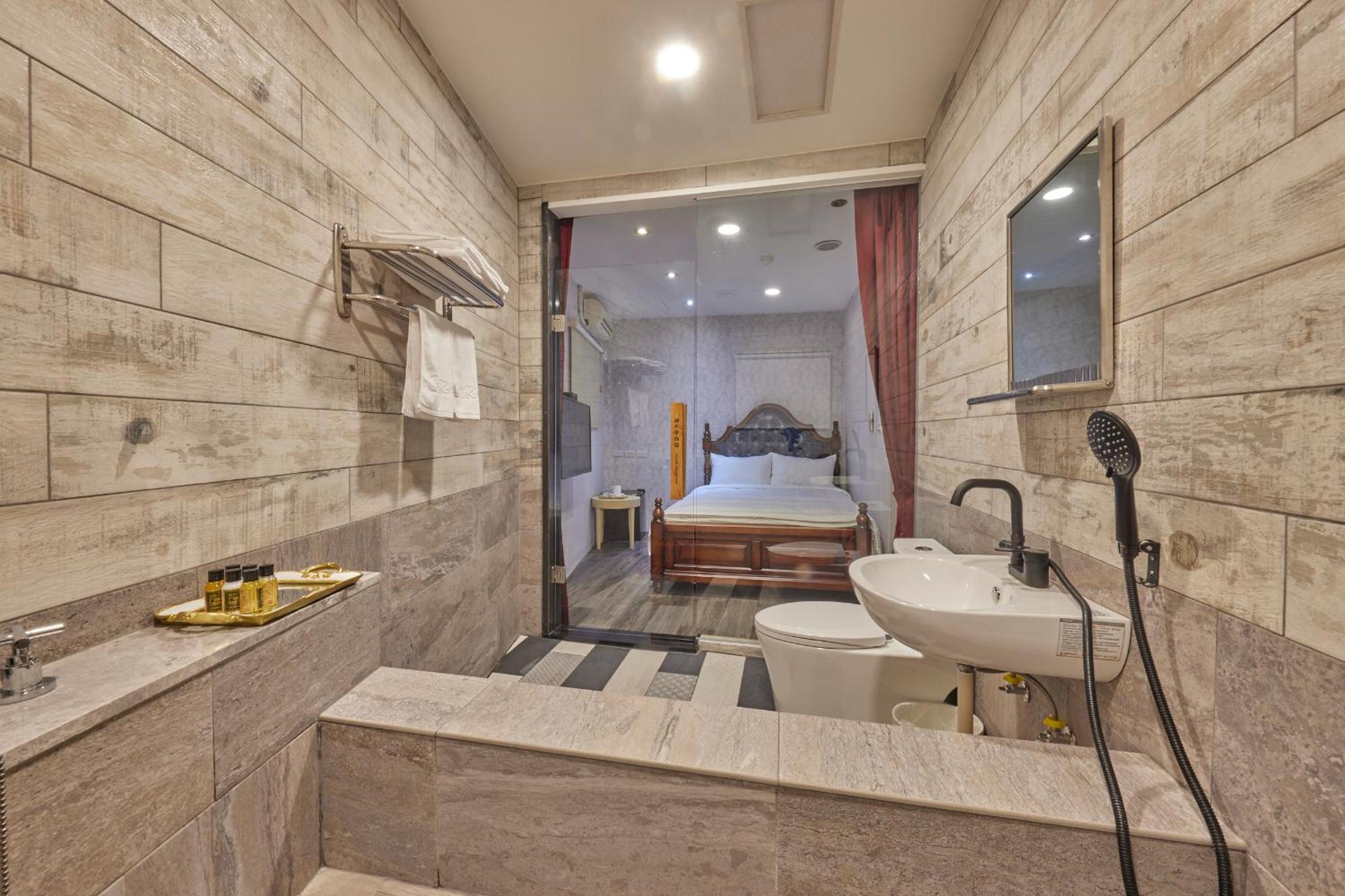 Kyokusui Hotspring Hotel