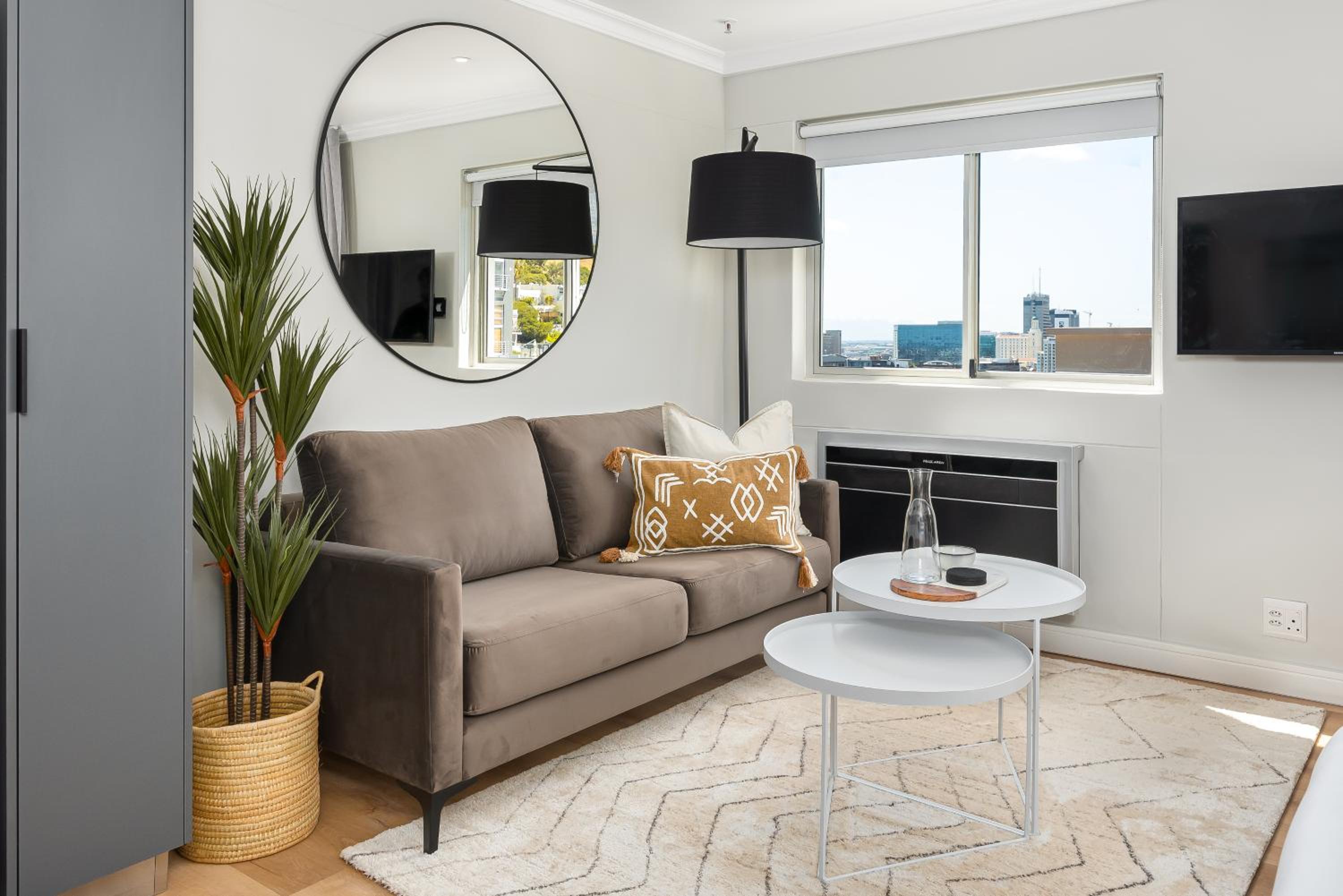 Point Break Luxury Apartments
