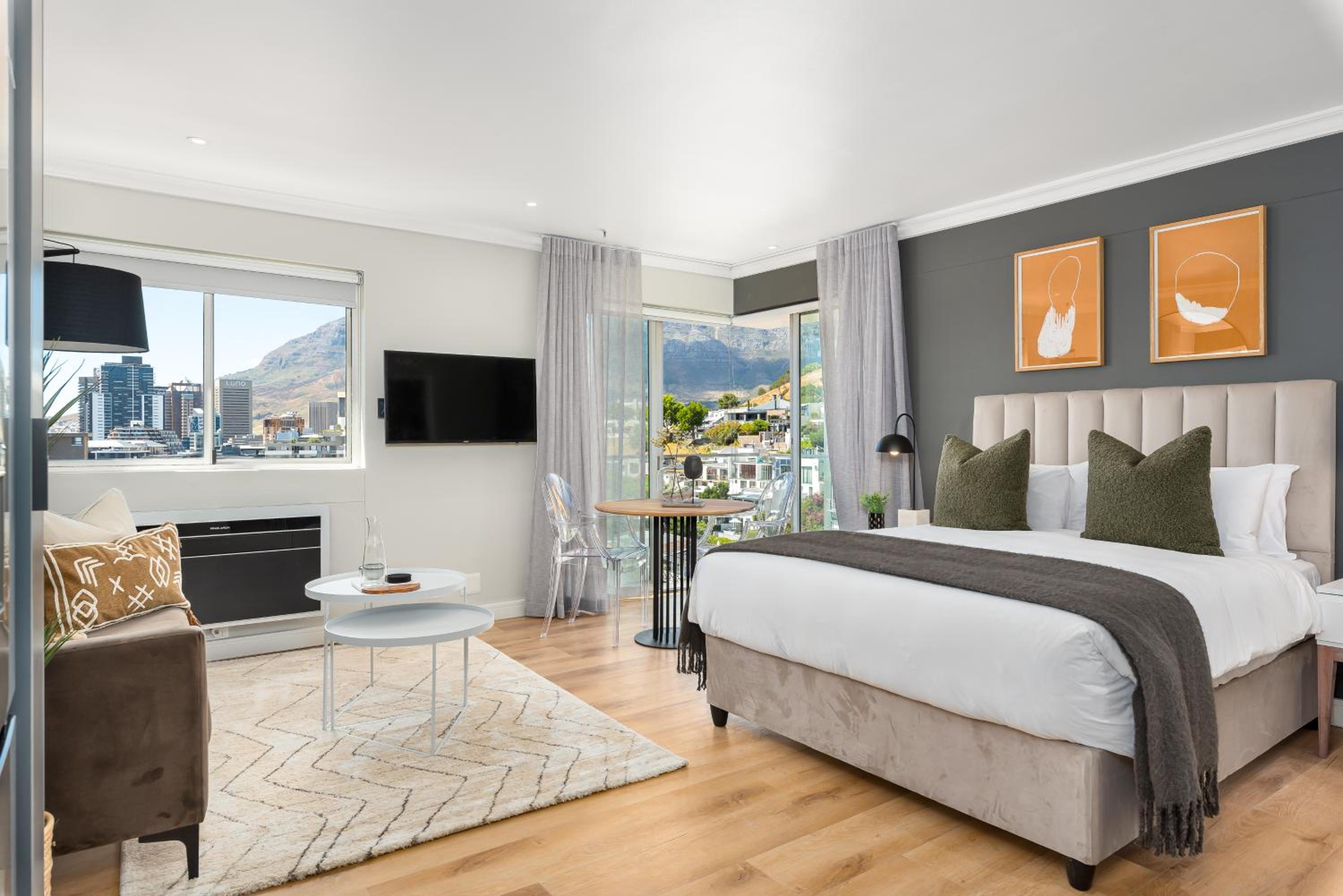 Point Break Luxury Apartments photo 179 of 255