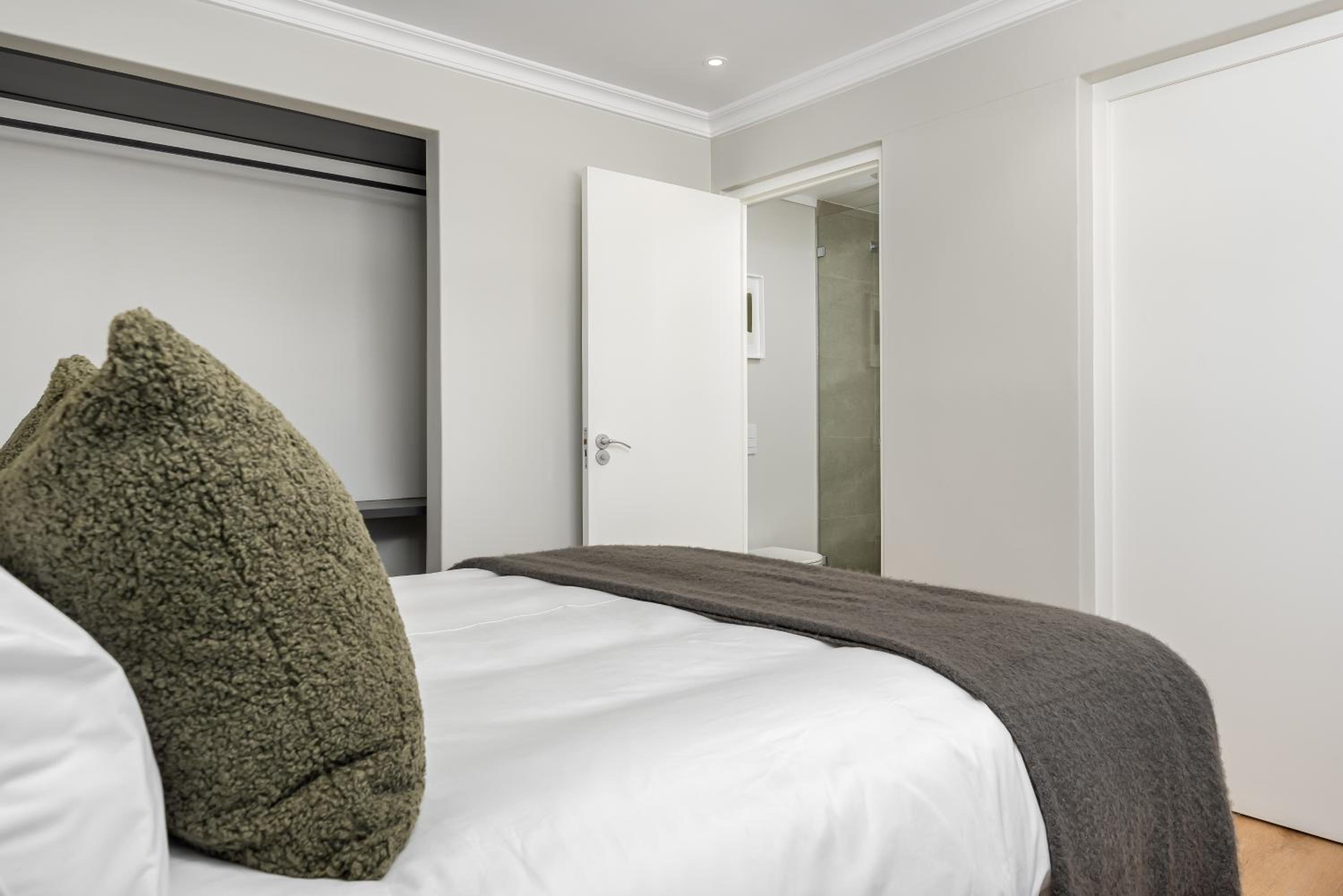 Point Break Luxury Apartments photo 183 of 255