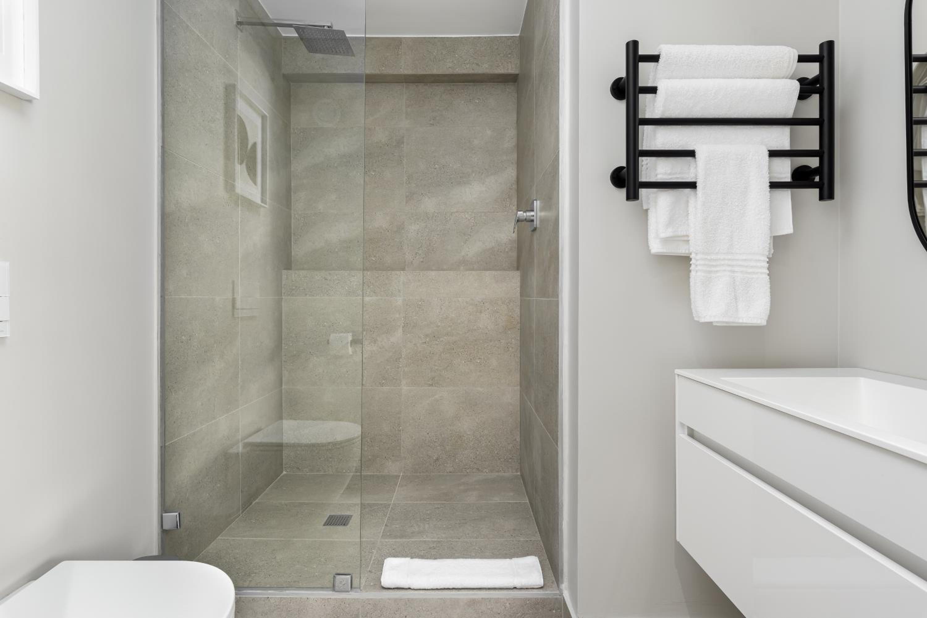 Point Break Luxury Apartments photo 101 of 255