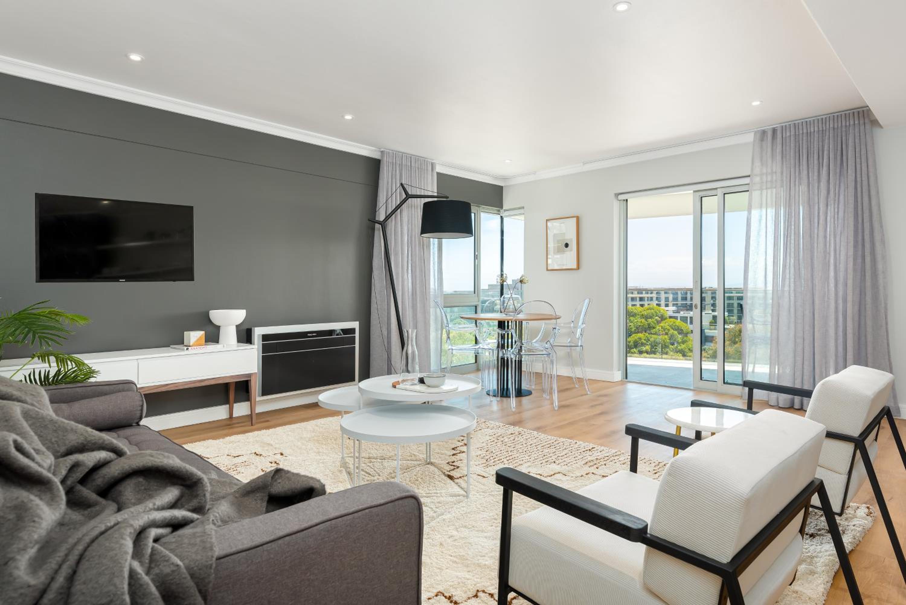 Point Break Luxury Apartments photo 206 of 255