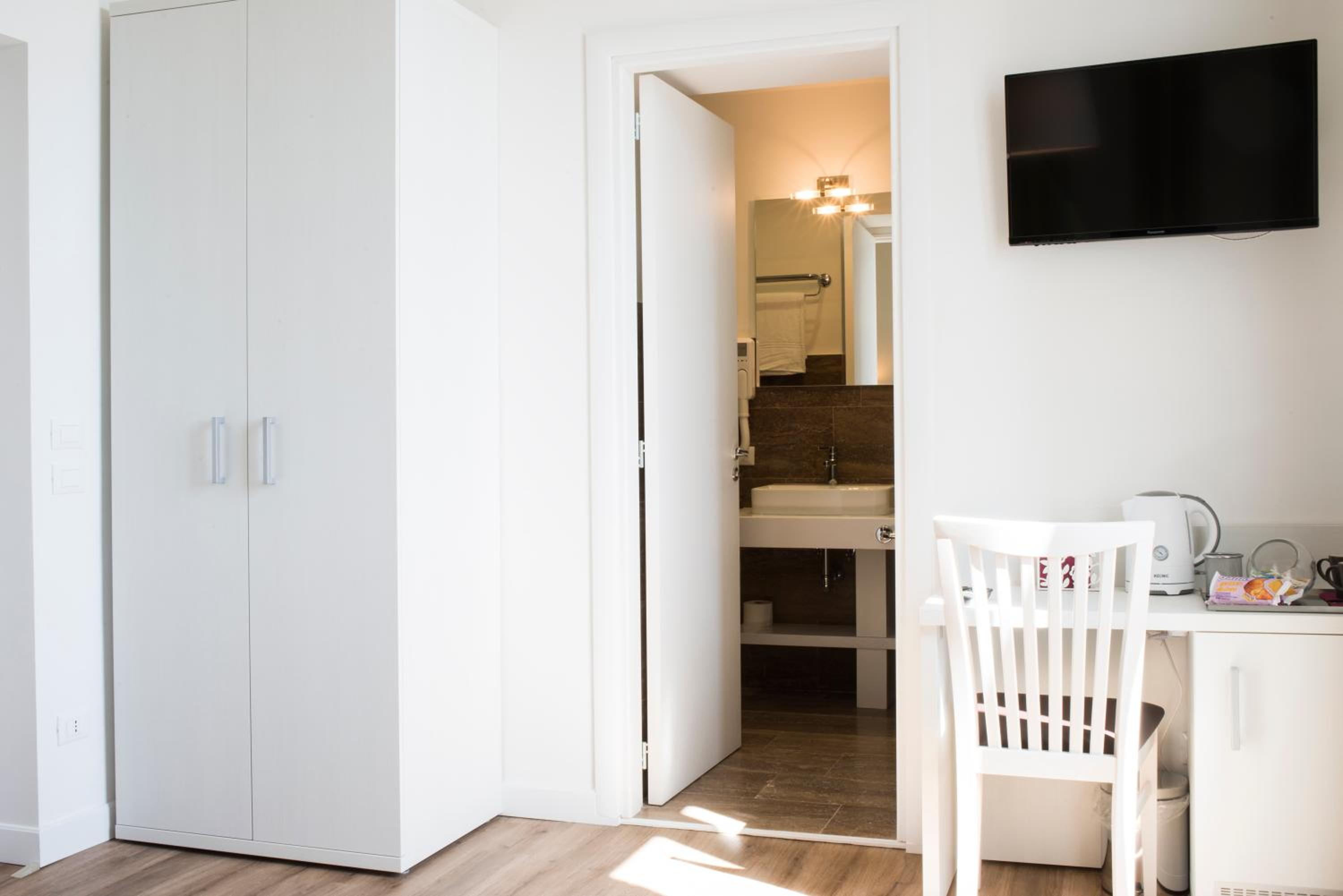 Suite Deal
