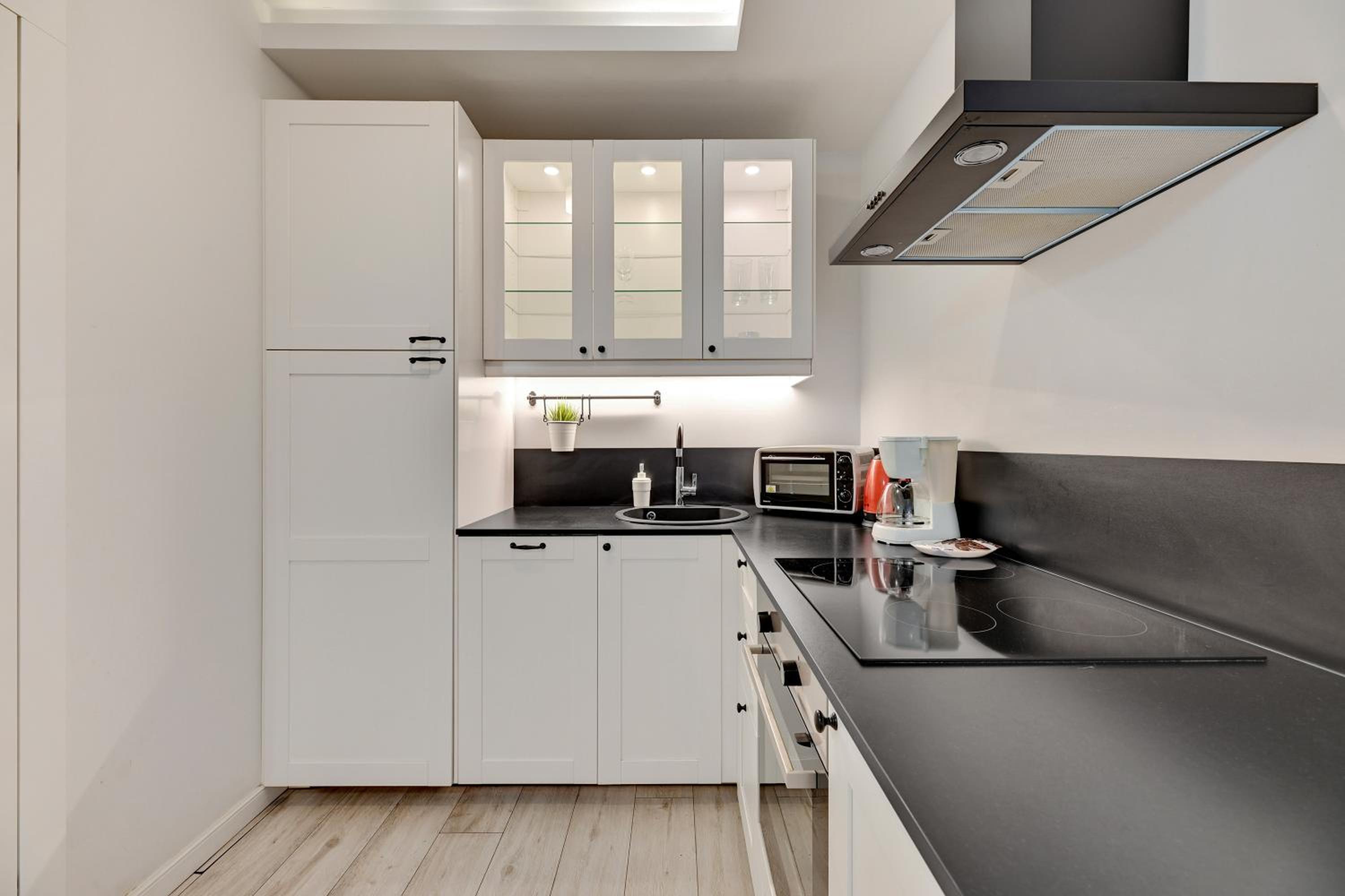 Apartments Chmielna Park by Noclegi Renters