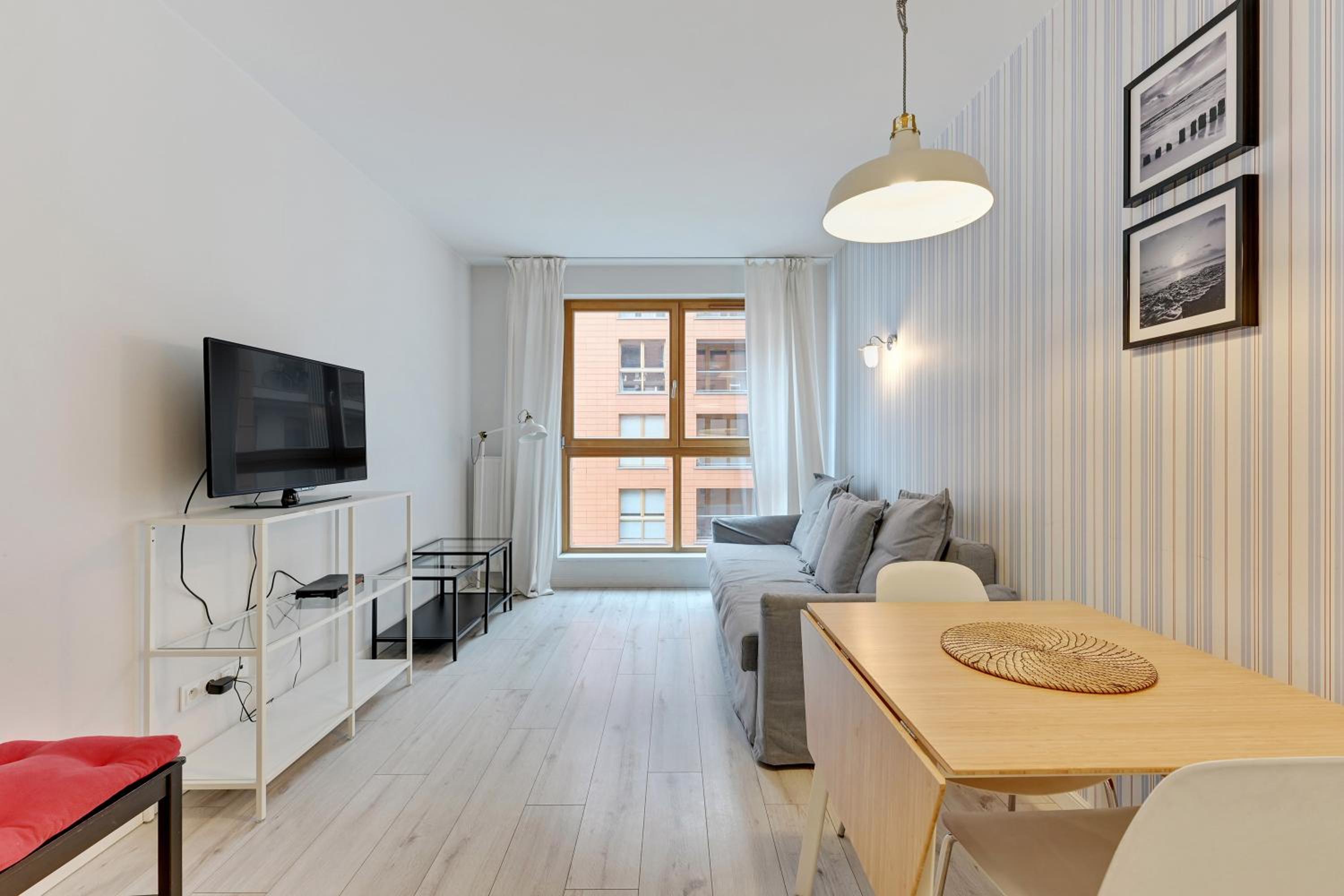 Apartments Chmielna Park by Noclegi Renters