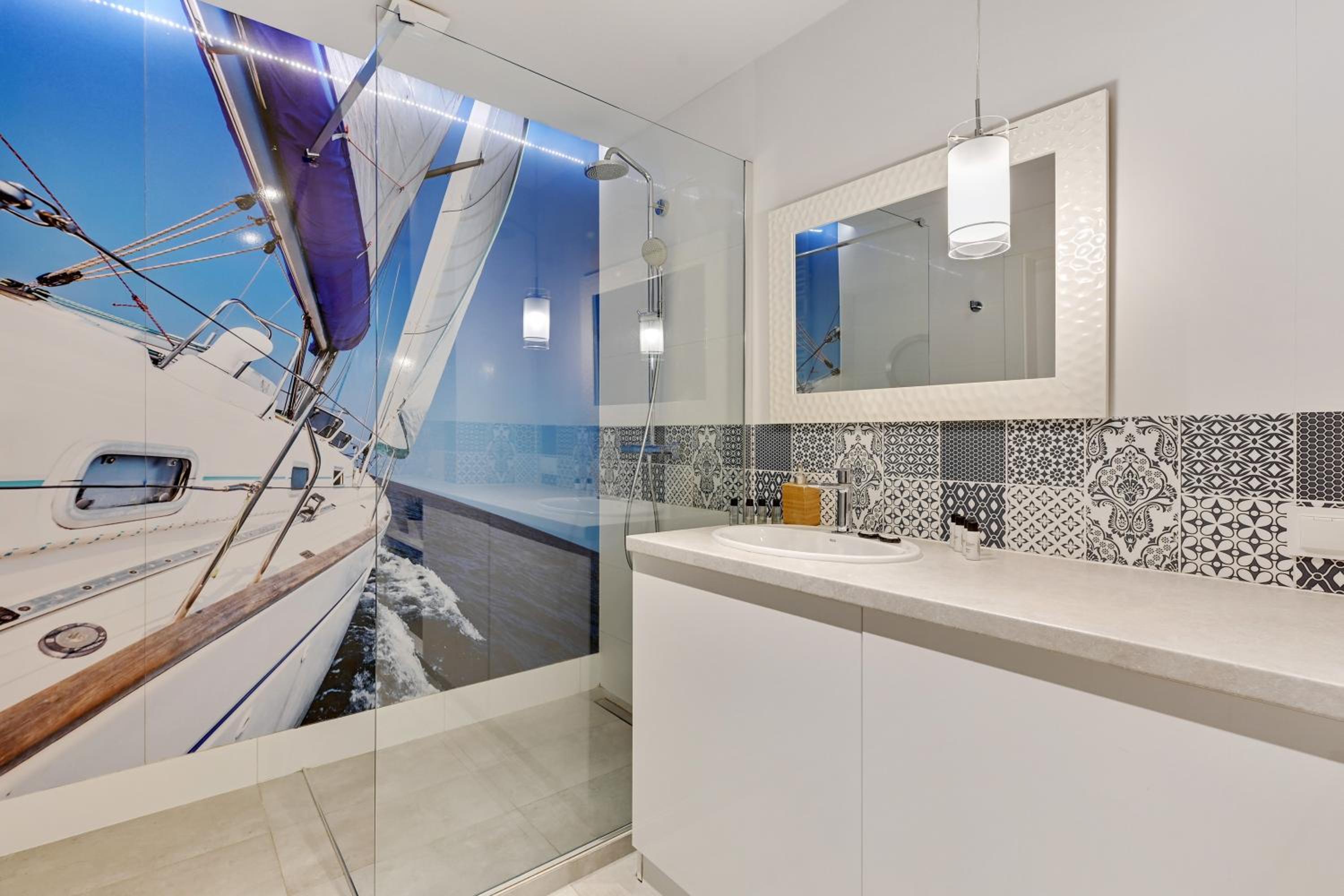 Apartments Chmielna Park by Noclegi Renters