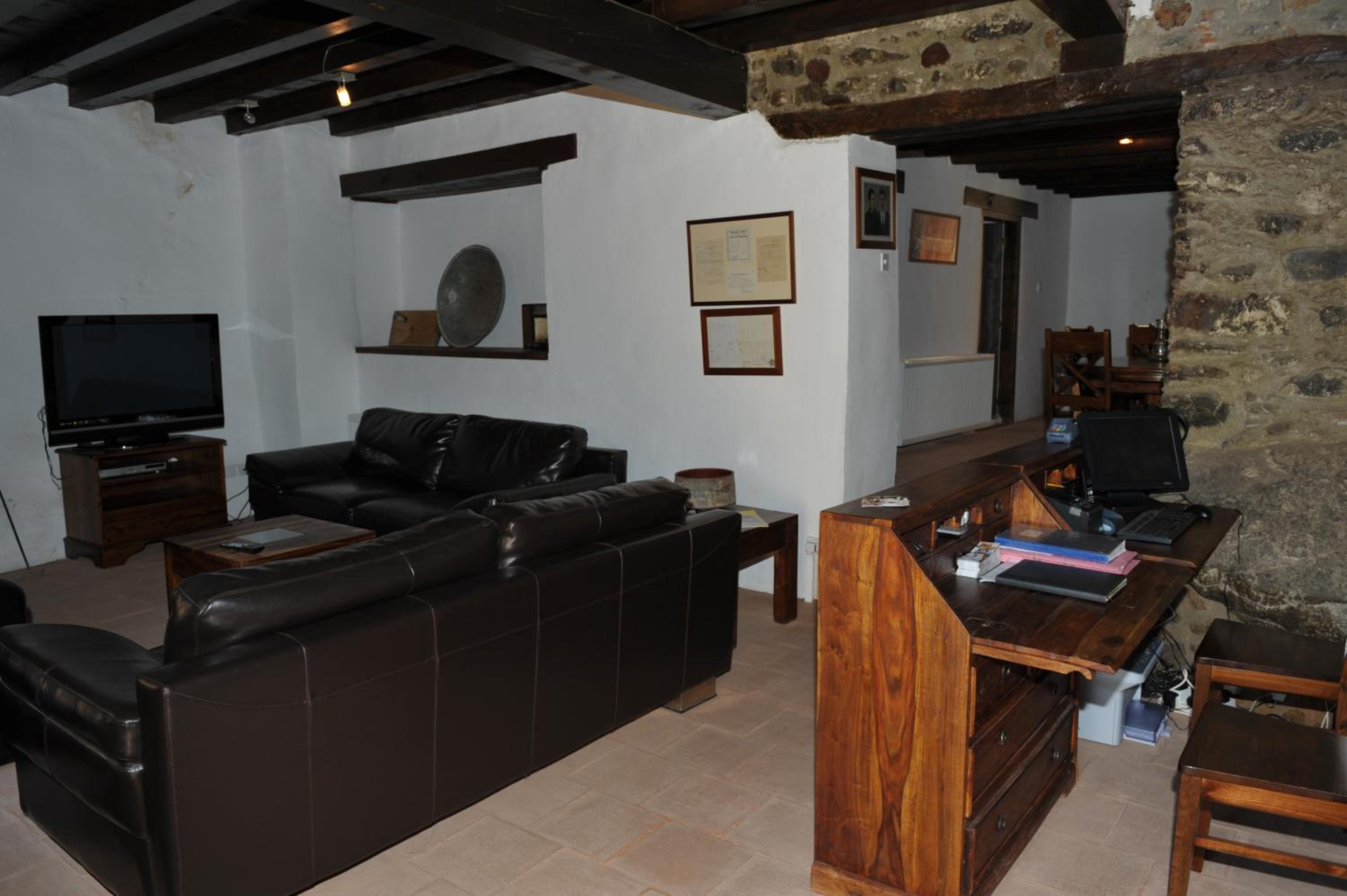 Photo 48