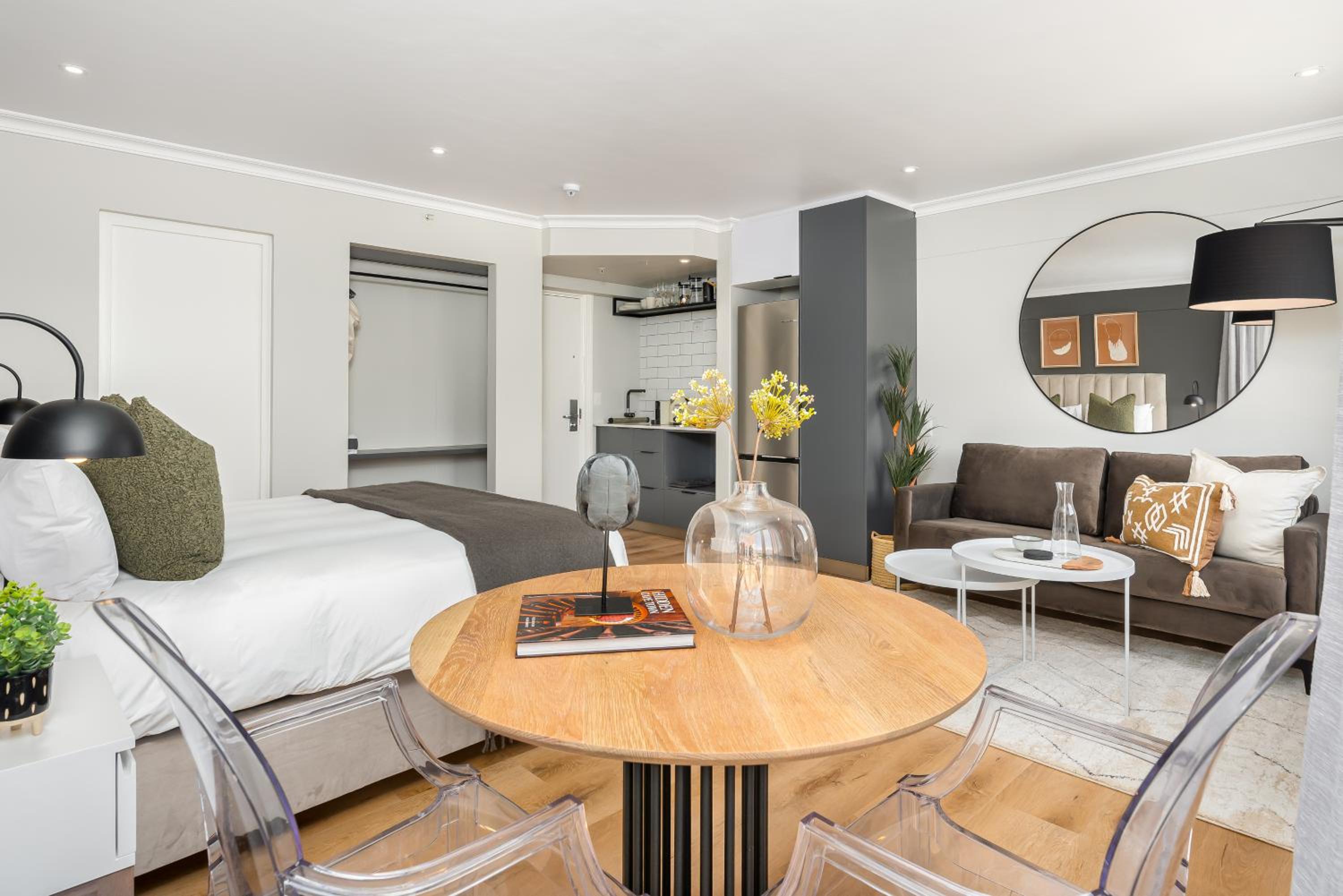 Point Break Luxury Apartments photo 104 of 255