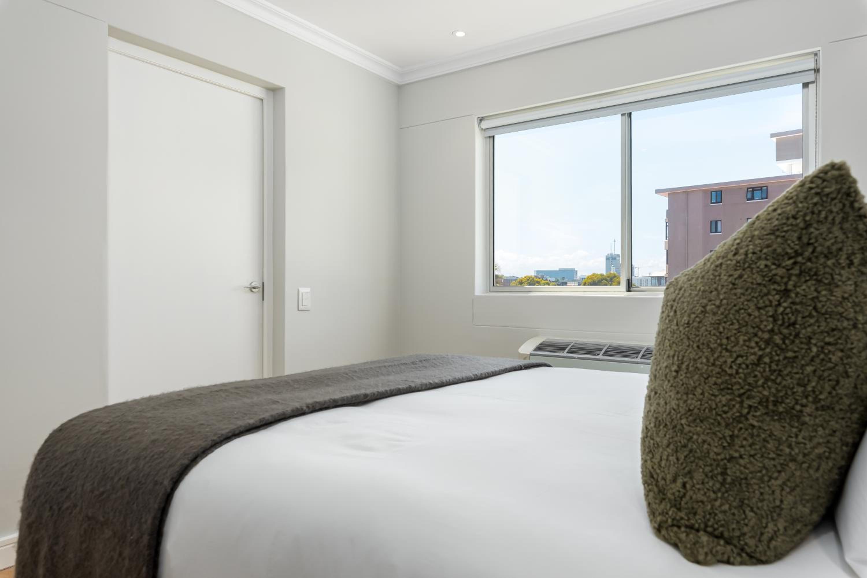 Point Break Luxury Apartments photo 66 of 255