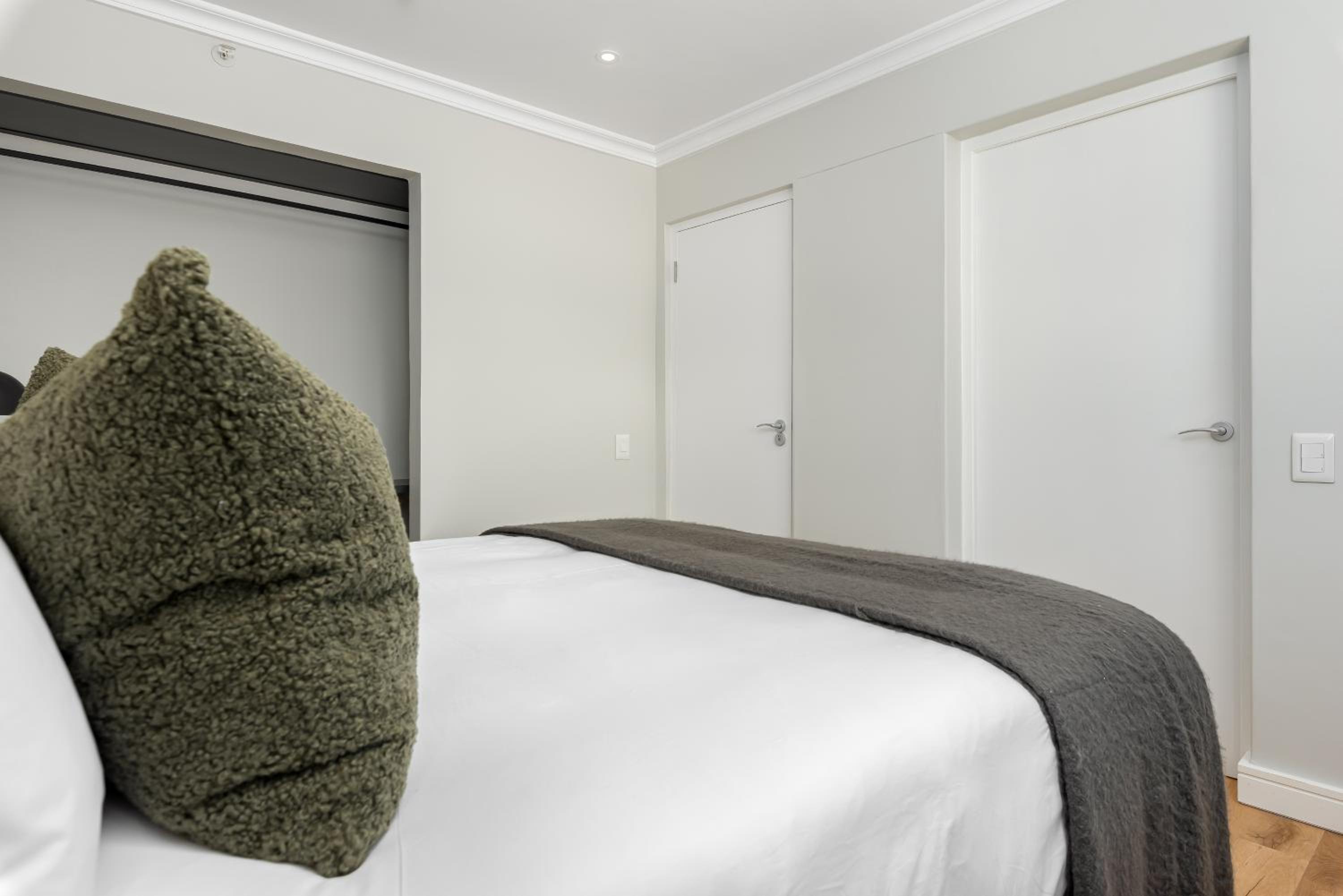 Point Break Luxury Apartments photo 105 of 255