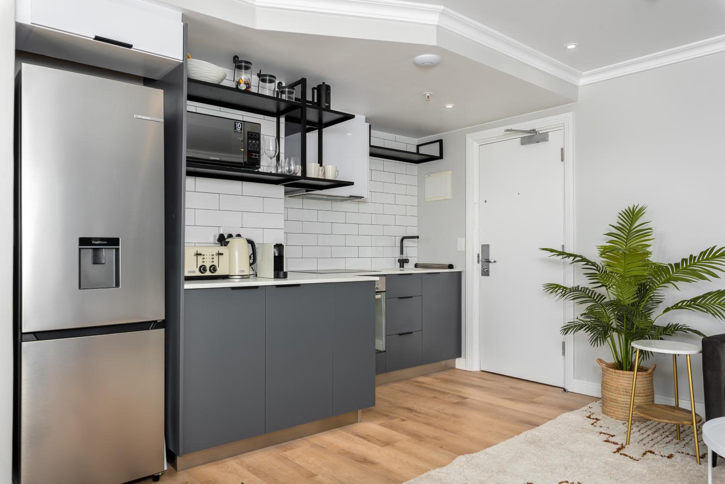Point Break Luxury Apartments photo 78 of 255