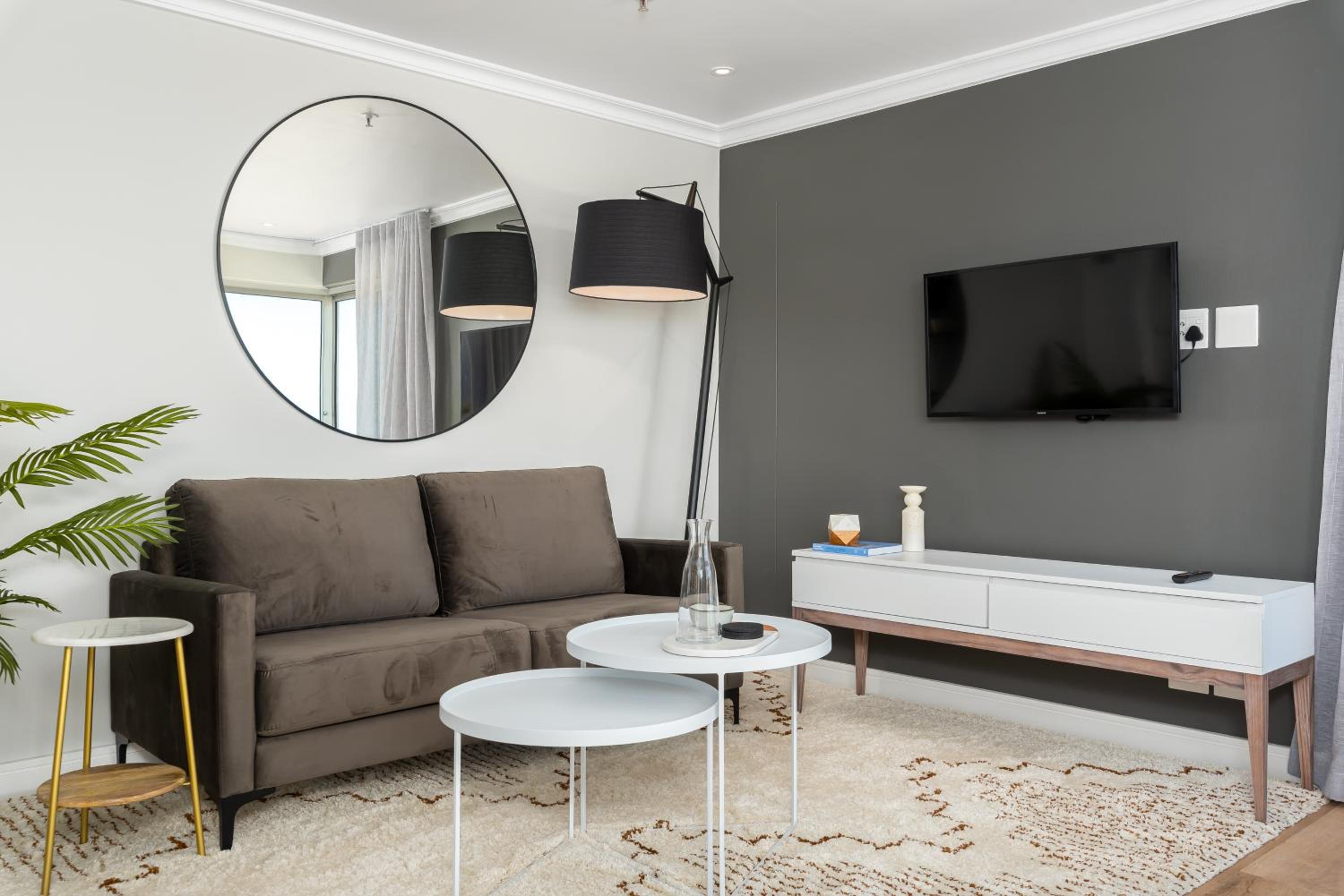 Point Break Luxury Apartments photo 77 of 255