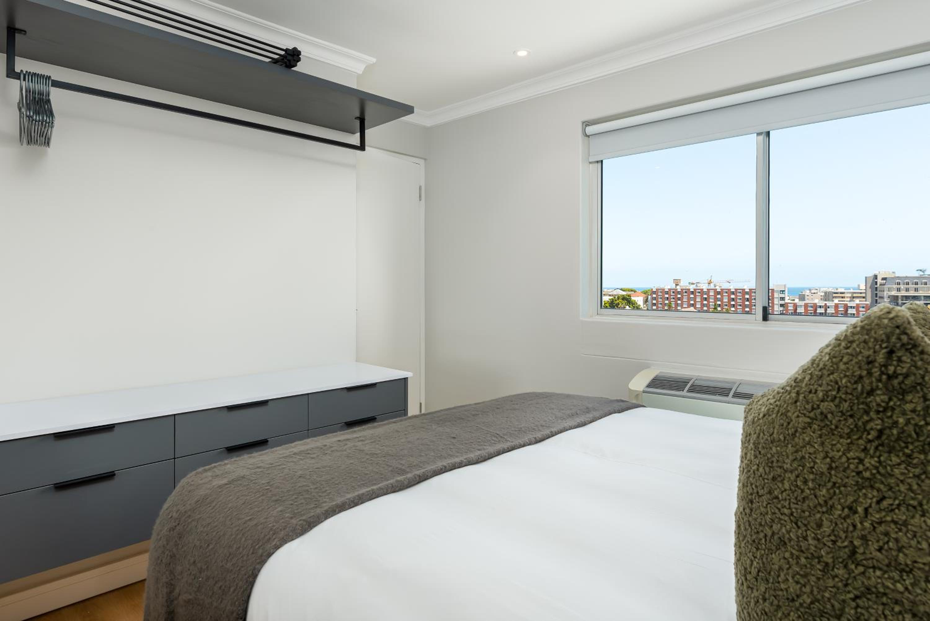 Point Break Luxury Apartments photo 83 of 255