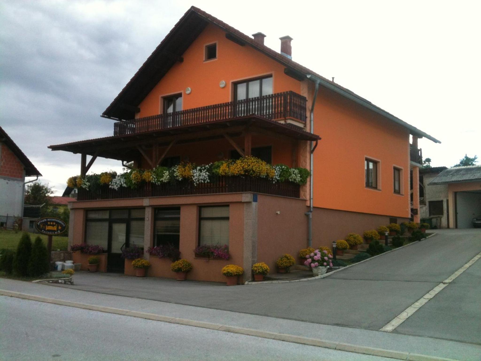 Photo 46