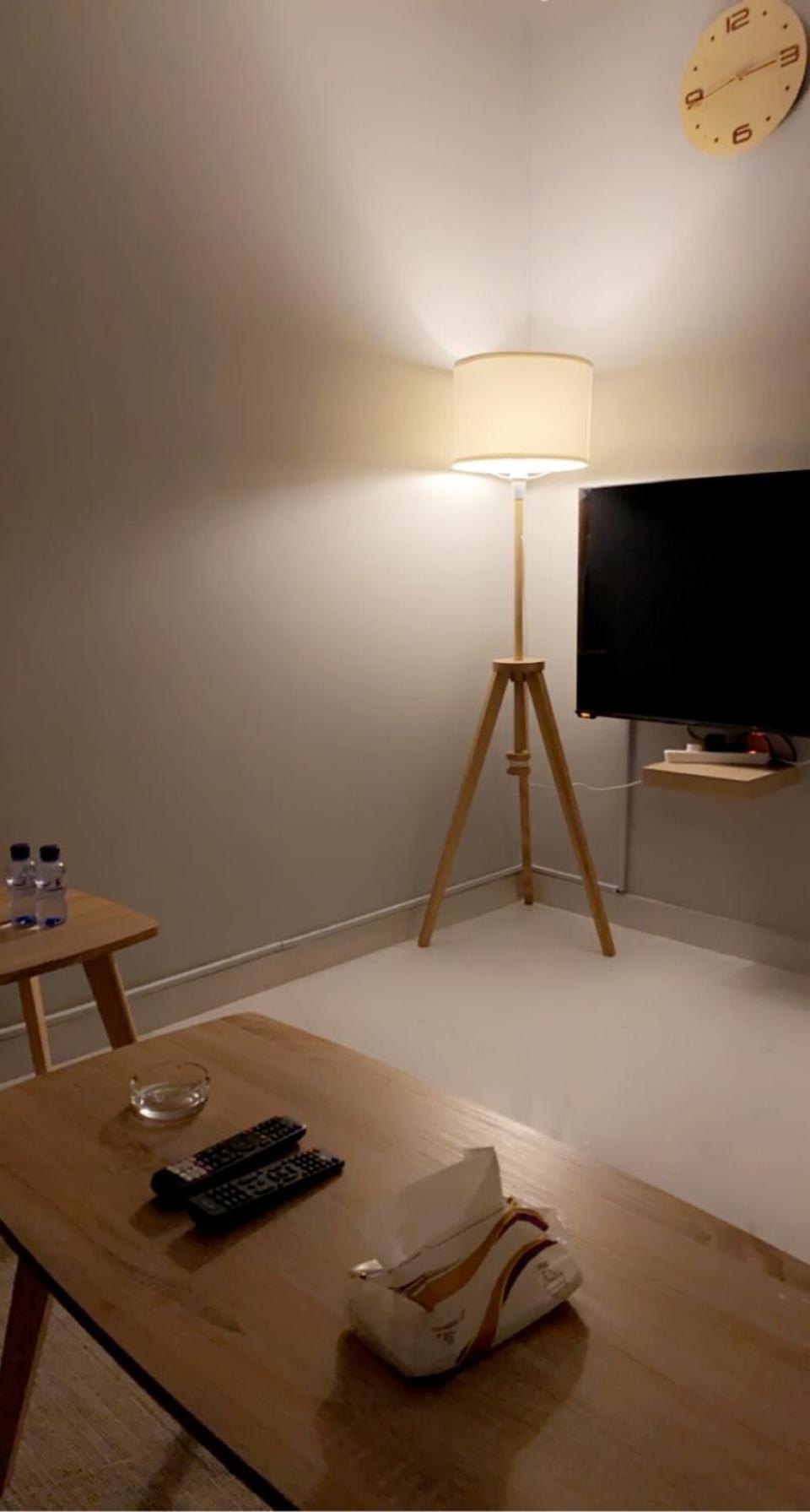 hotel room