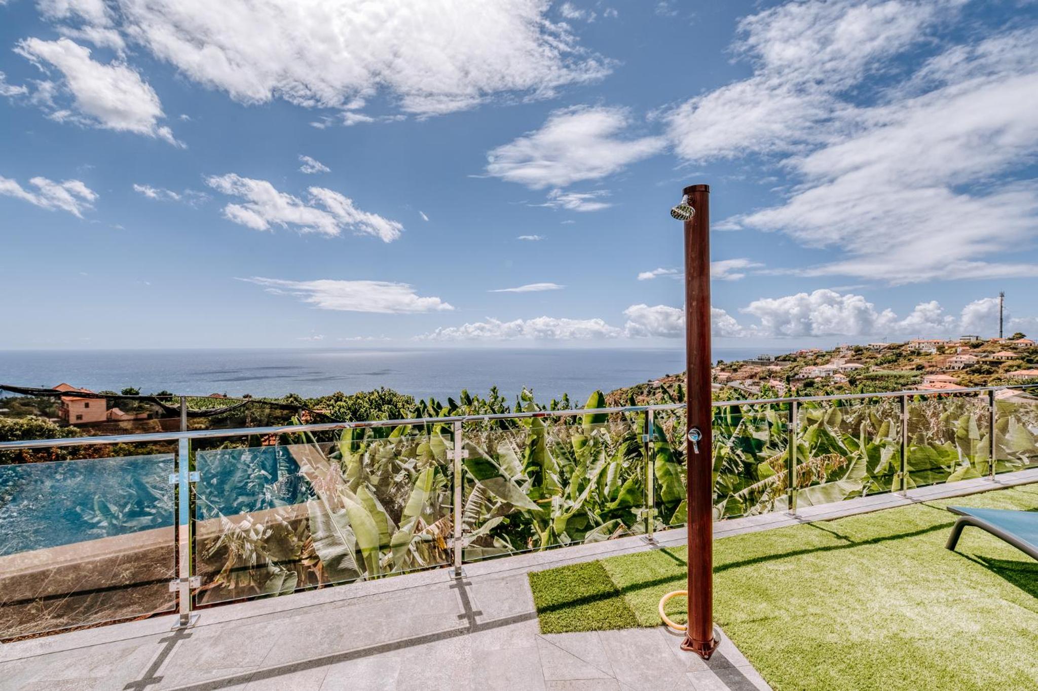 Casa das Voltinhas view 3