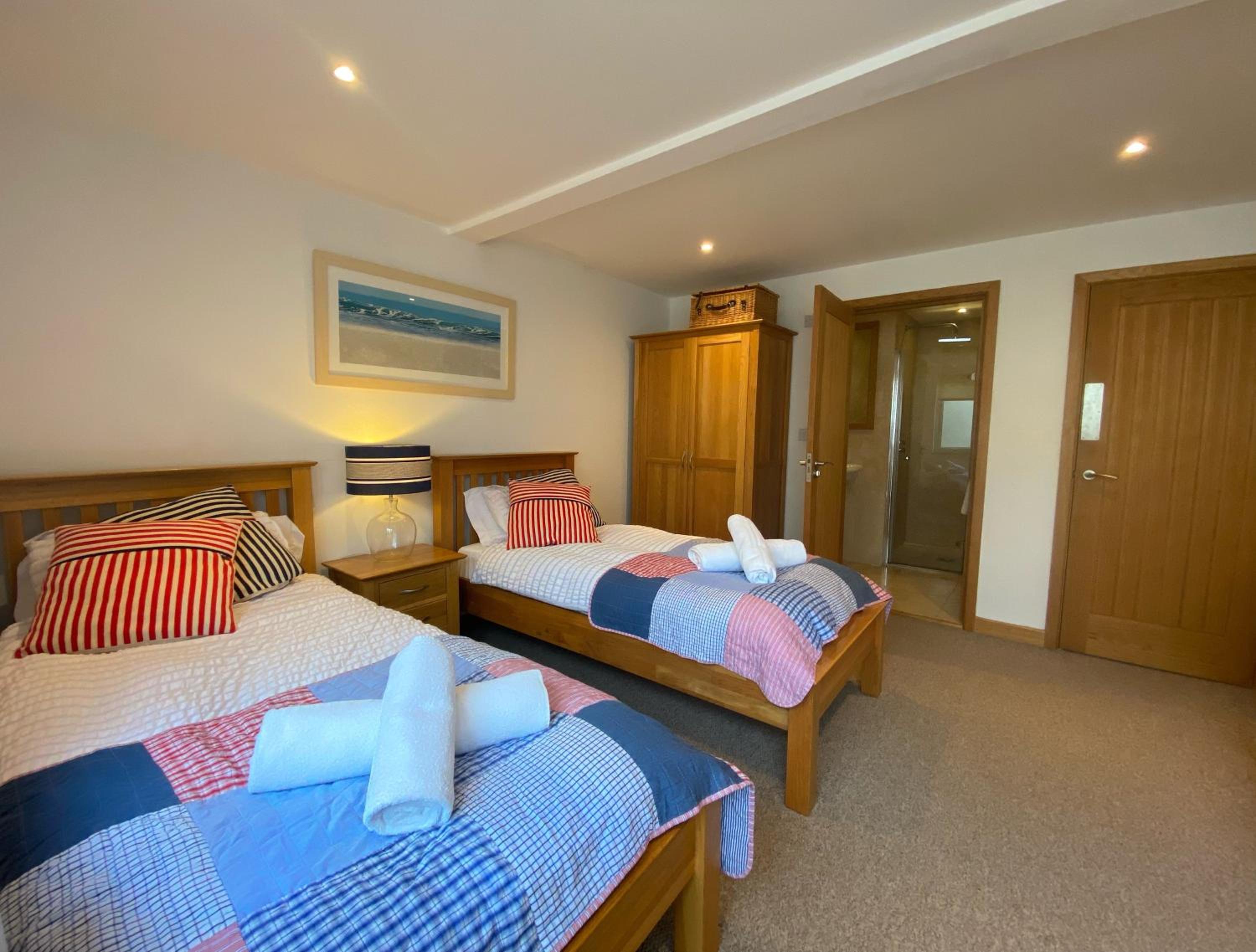 OHANA HOUSE - Unbeatable Location - UK's Best Beaches