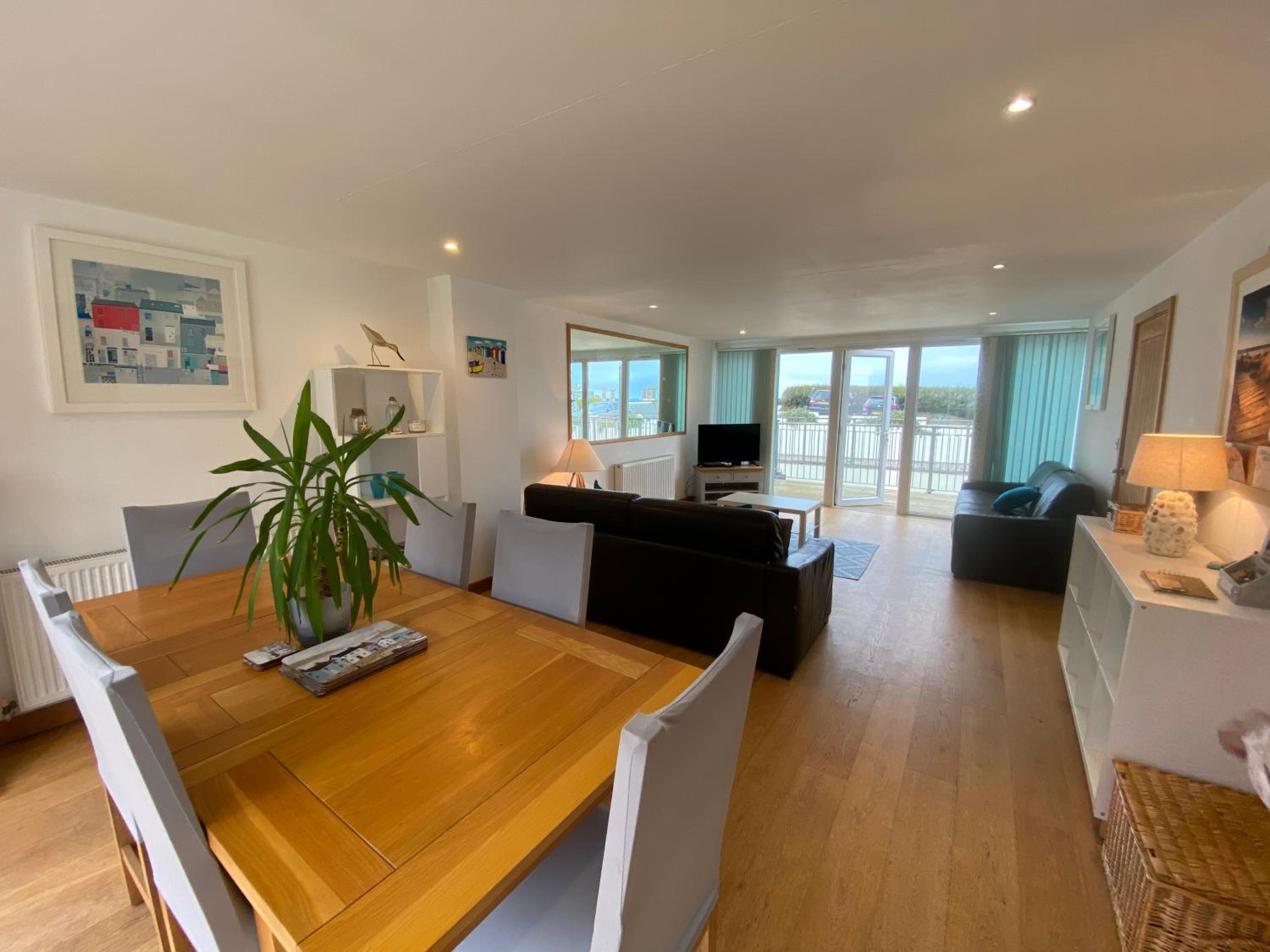 OHANA HOUSE - Unbeatable Location - UK's Best Beaches