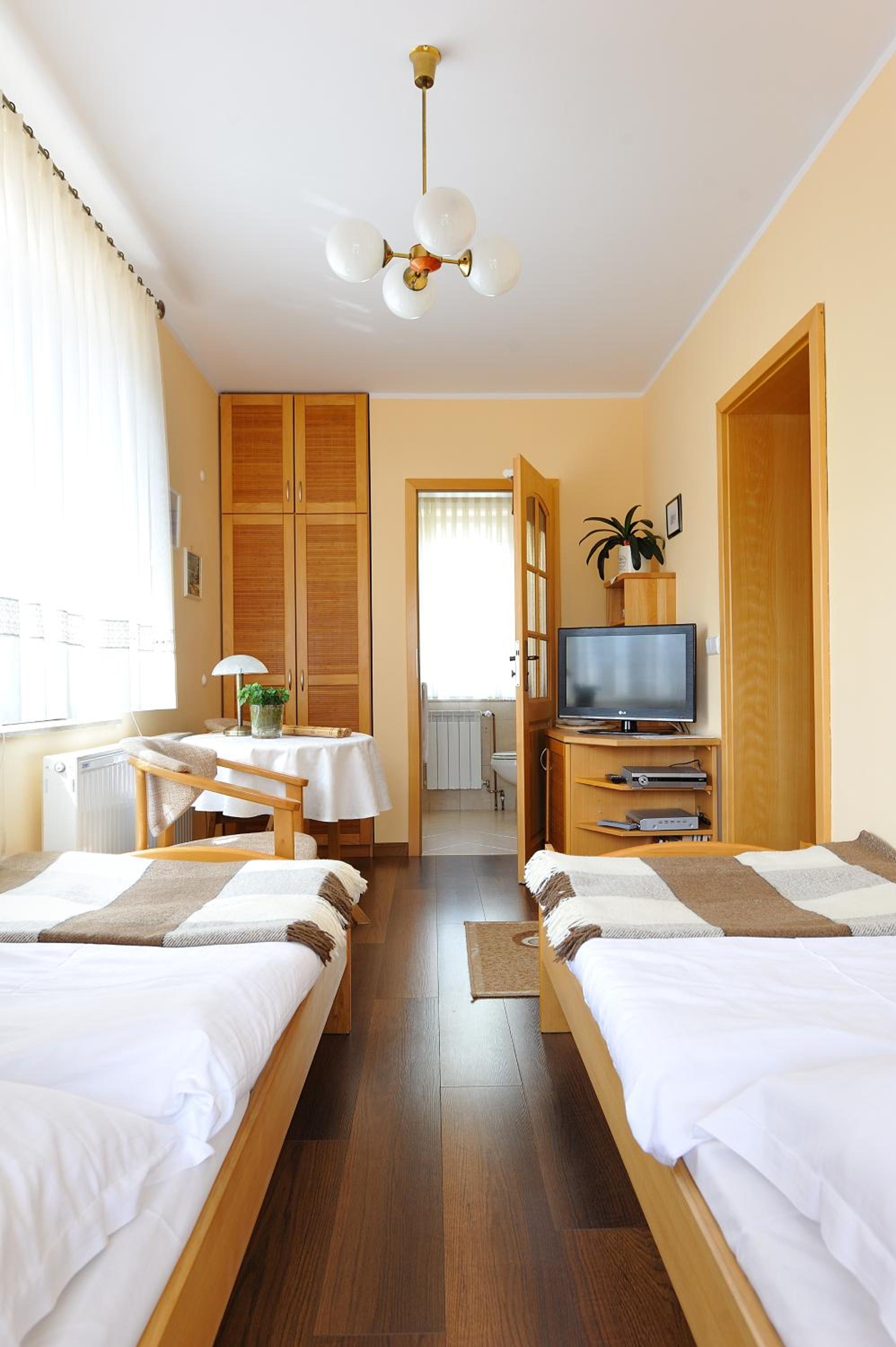 Photo 47