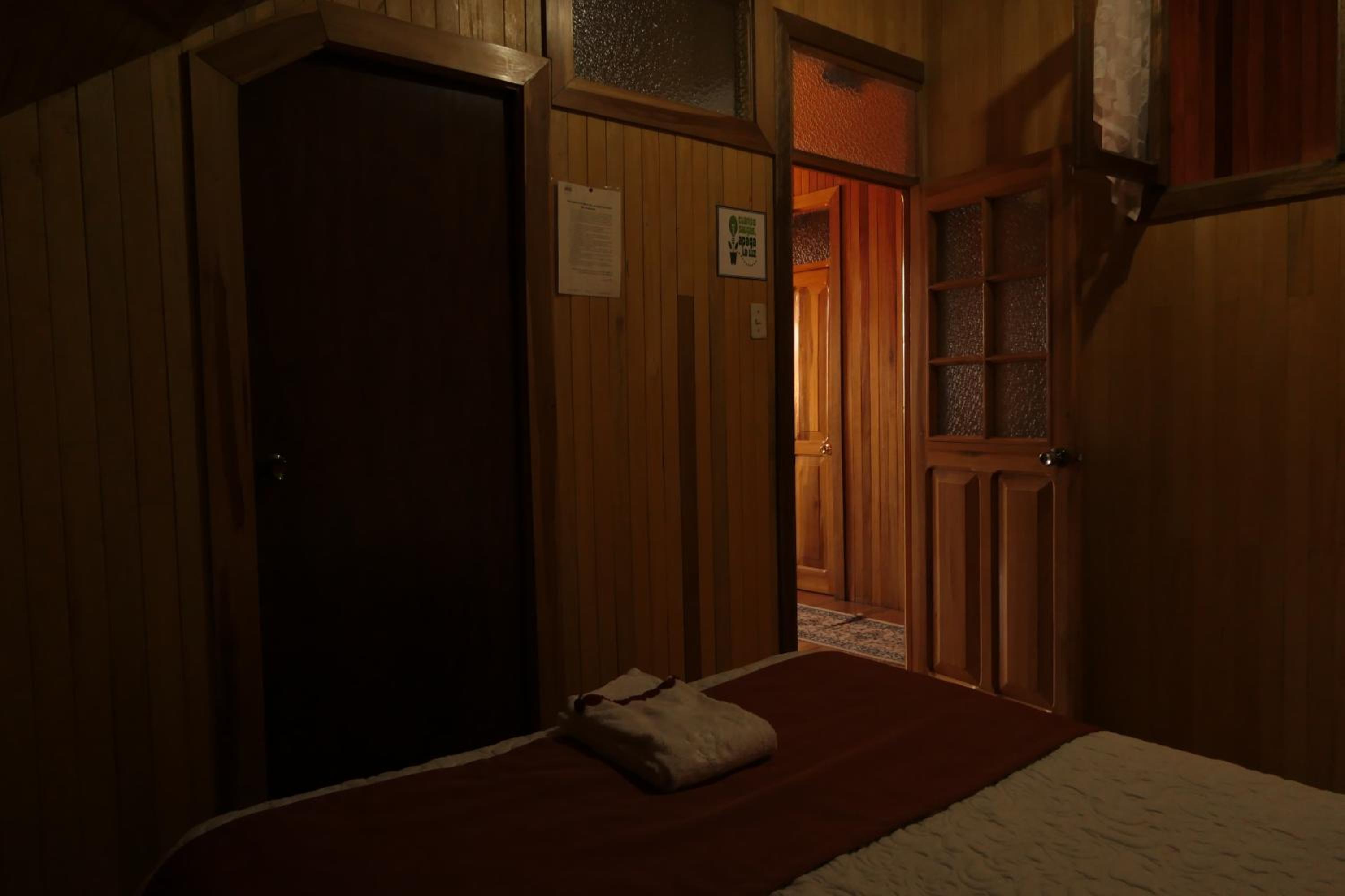 Photo 33