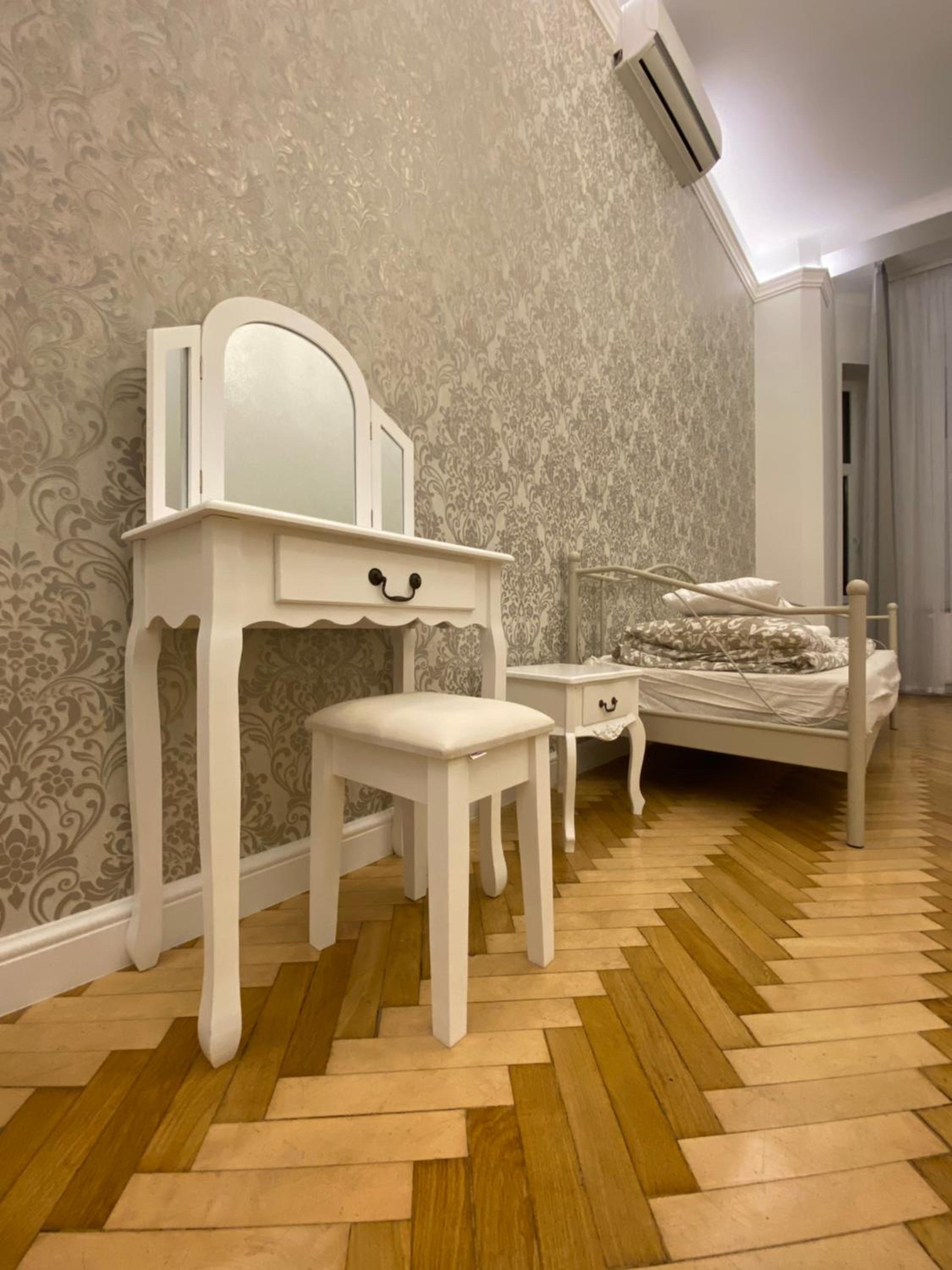 ROYAL Apartments