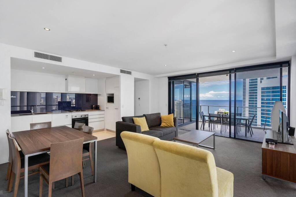 Circle on Cavill - Hosted by Coastal Letting Co.