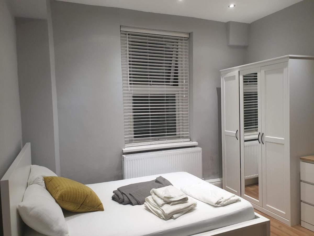 Lovely 1 bedroom flat High Barnet 3 mins away view 3