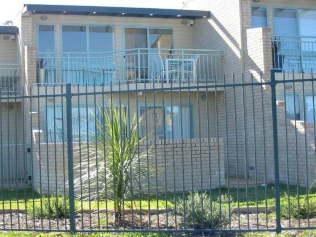 Sandy Place on Long Beach