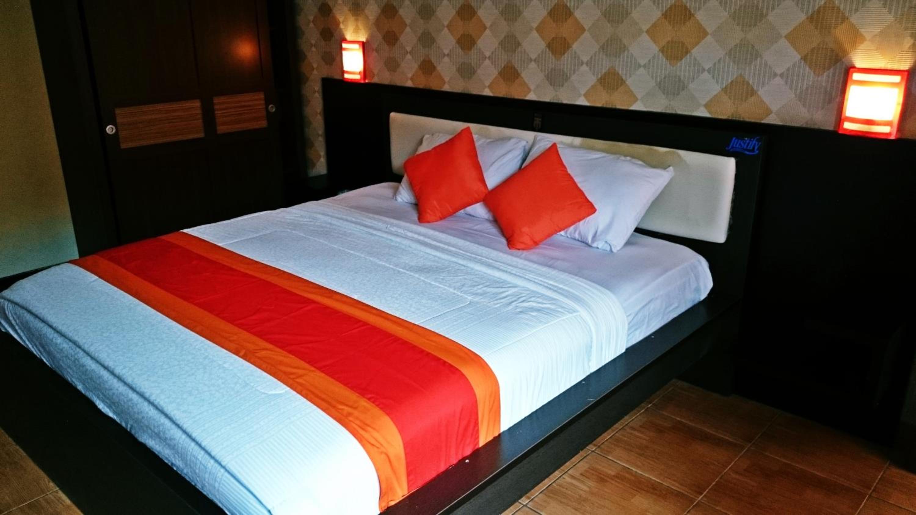 Agus Beach Inn