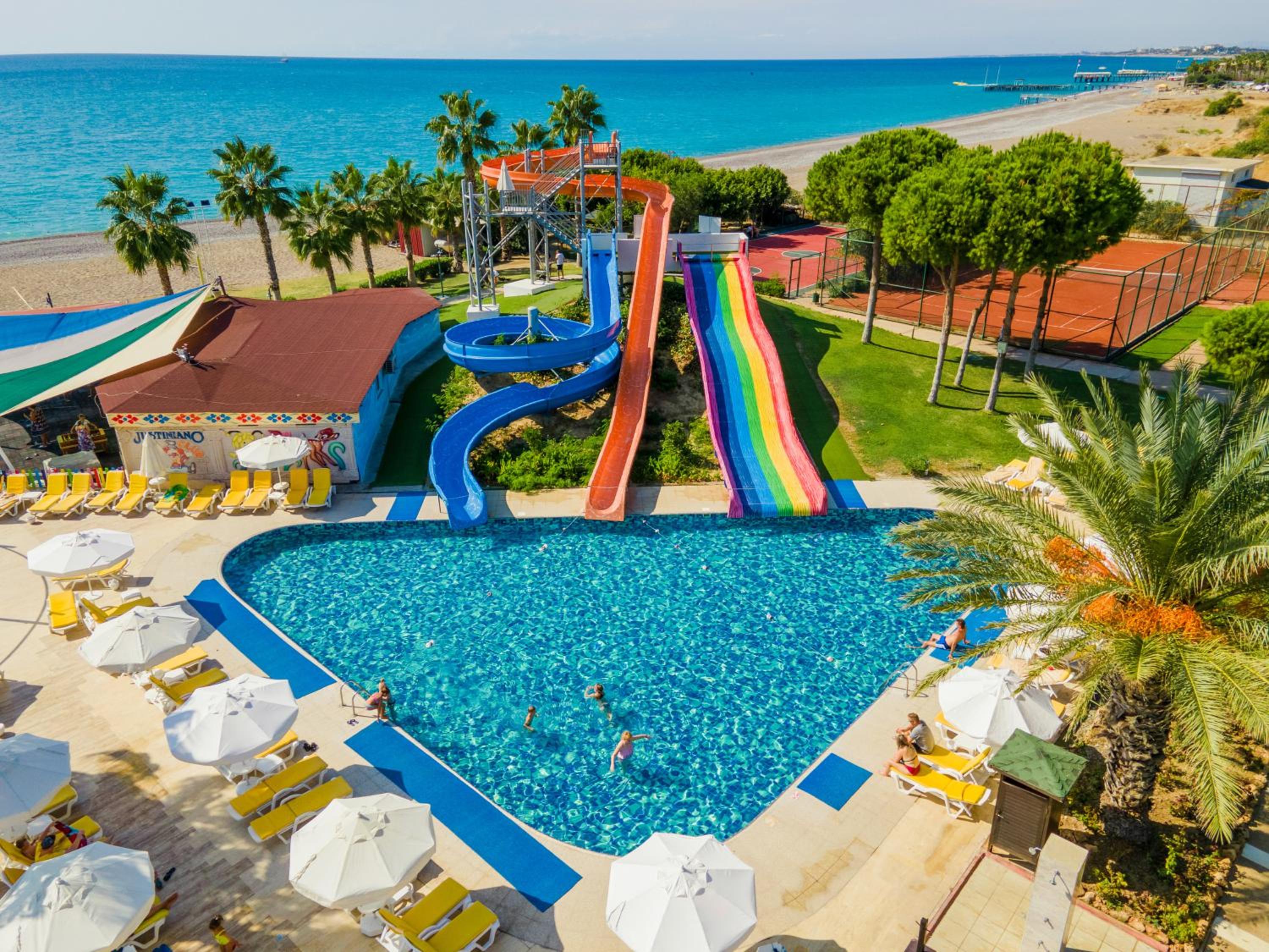 Justiniano Park Conti