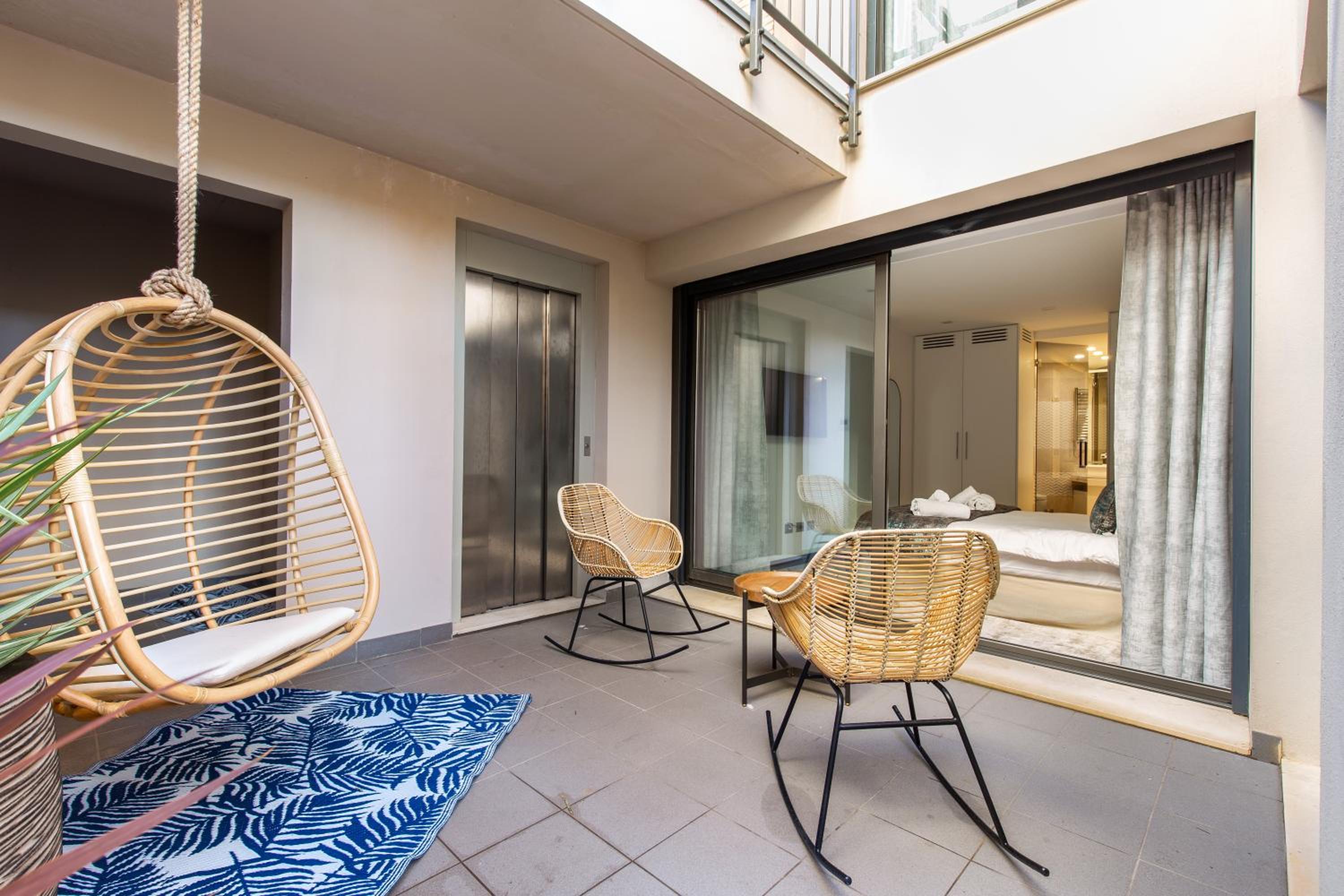 Luxury Apartments Jardins d'ARLIAS by Sweett