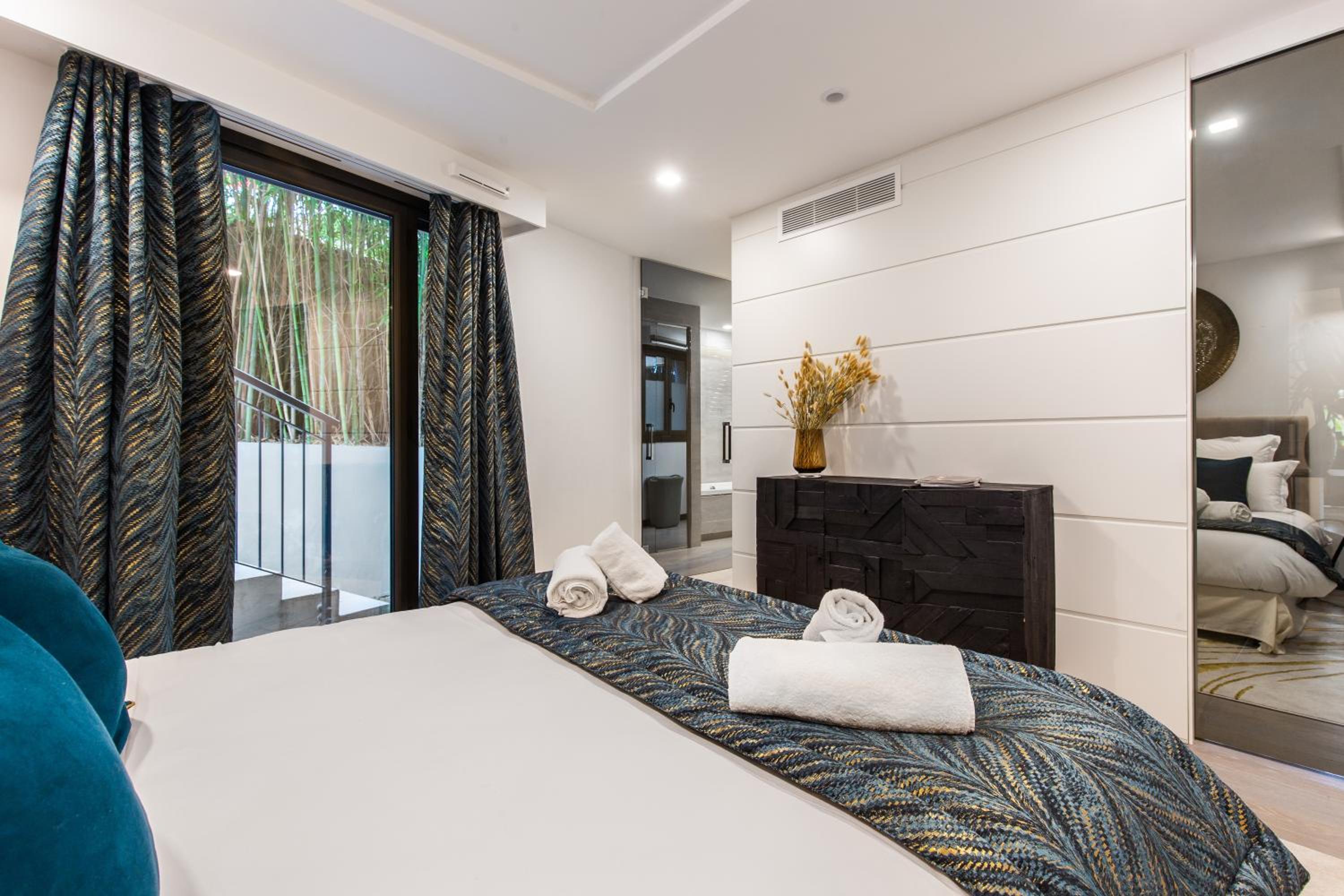 Luxury Apartments Jardins d'ARLIAS by Sweett