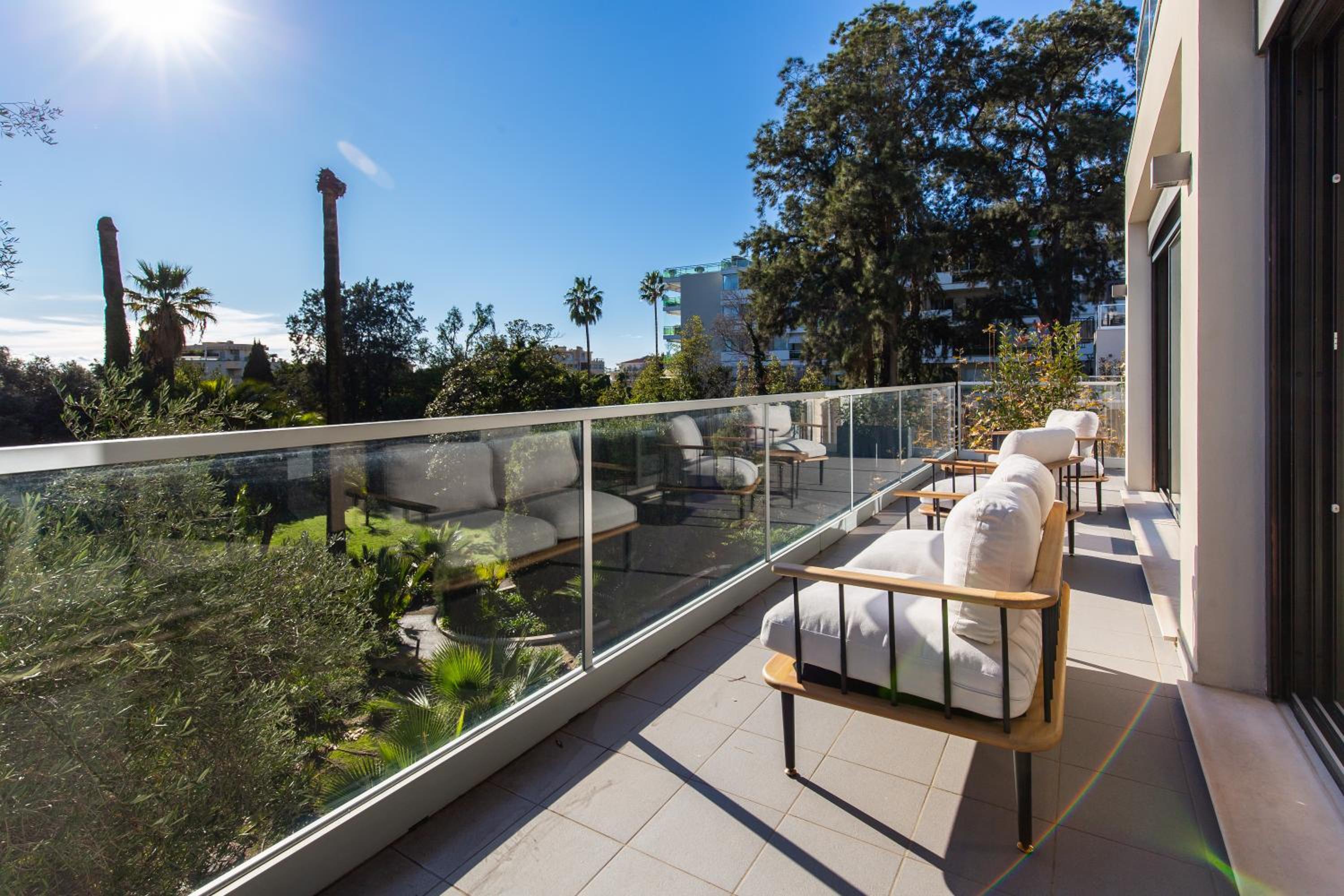 Luxury Apartments Jardins d'ARLIAS by Sweett