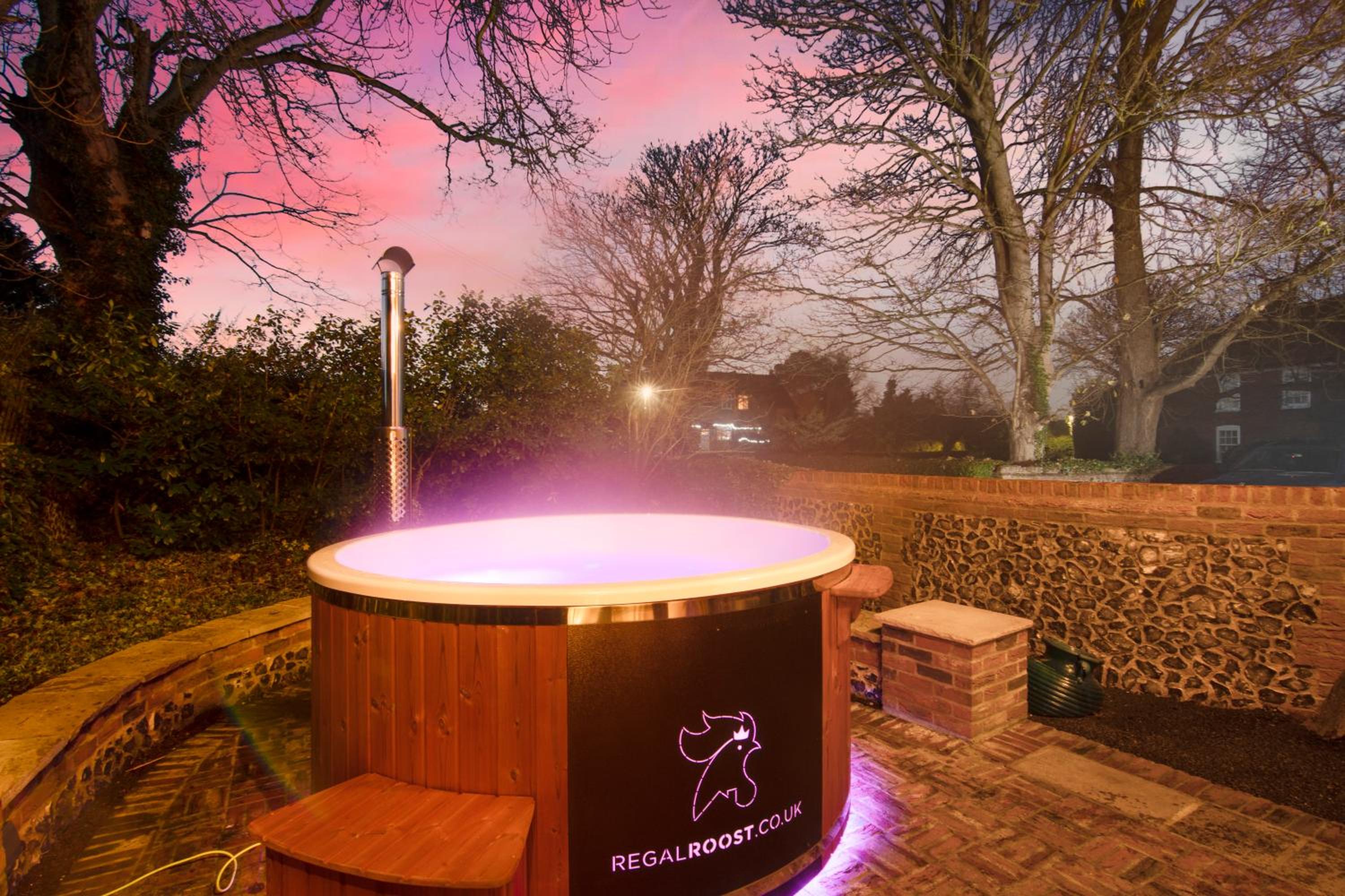 The Roost Group - The Coach House - HOT TUB view 5